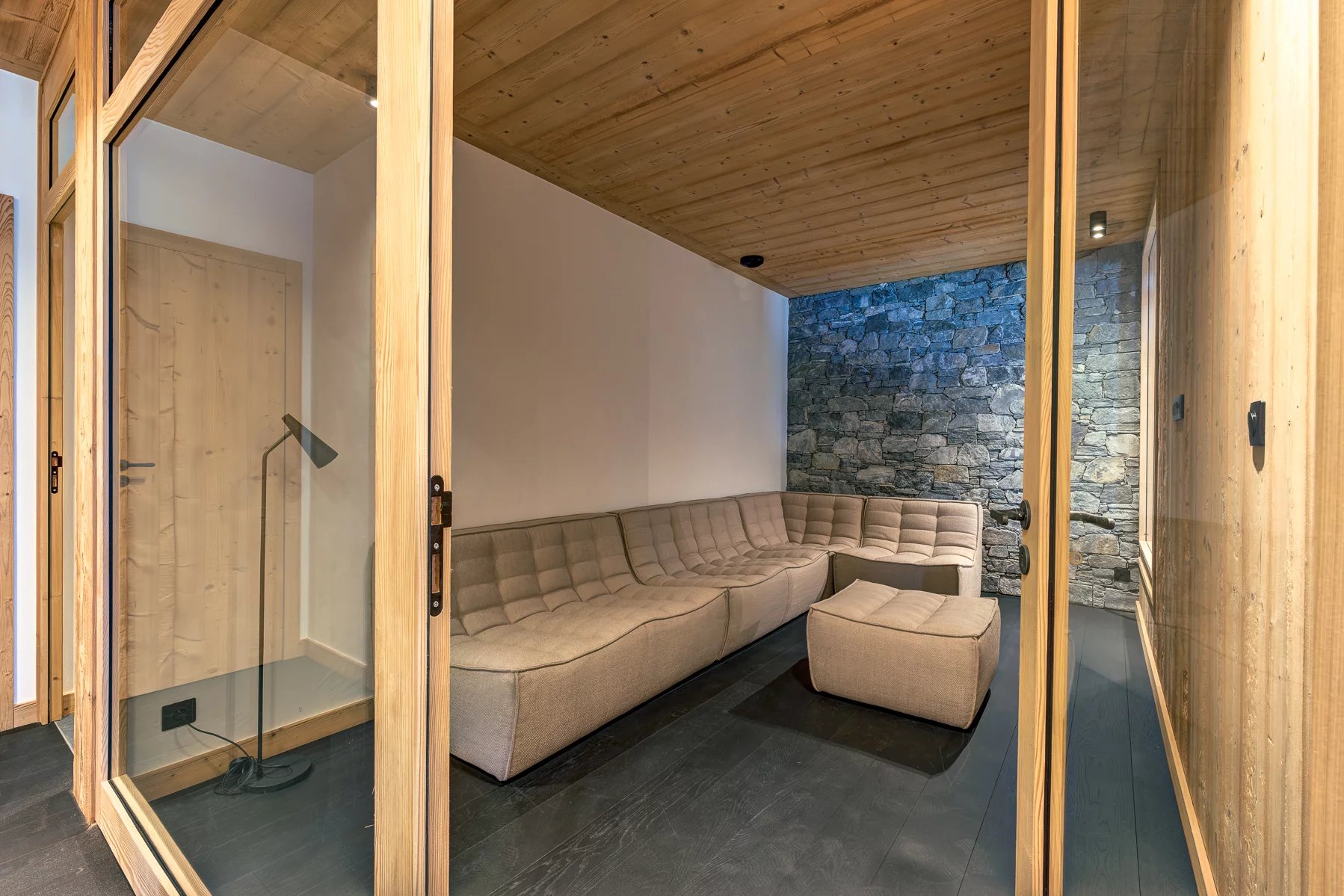 Photo of LA COTE D'ARBROZ - 6 bedroom chalet