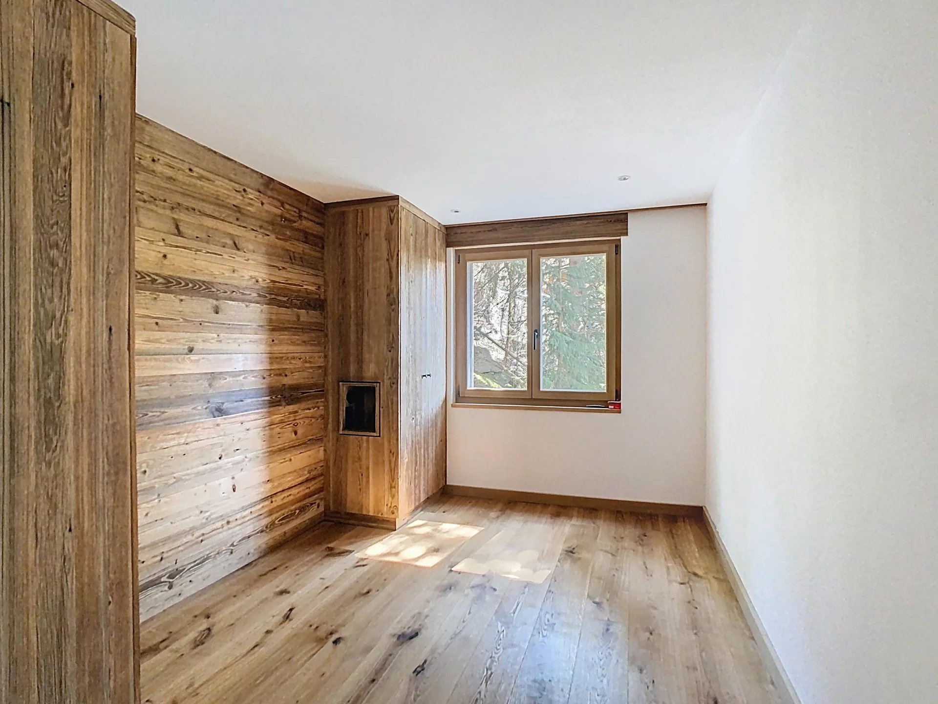 Vue imprenable, rénové à neuf!