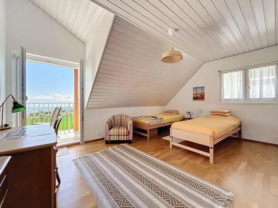 Villa familiale lumineuse avec vue Alpes