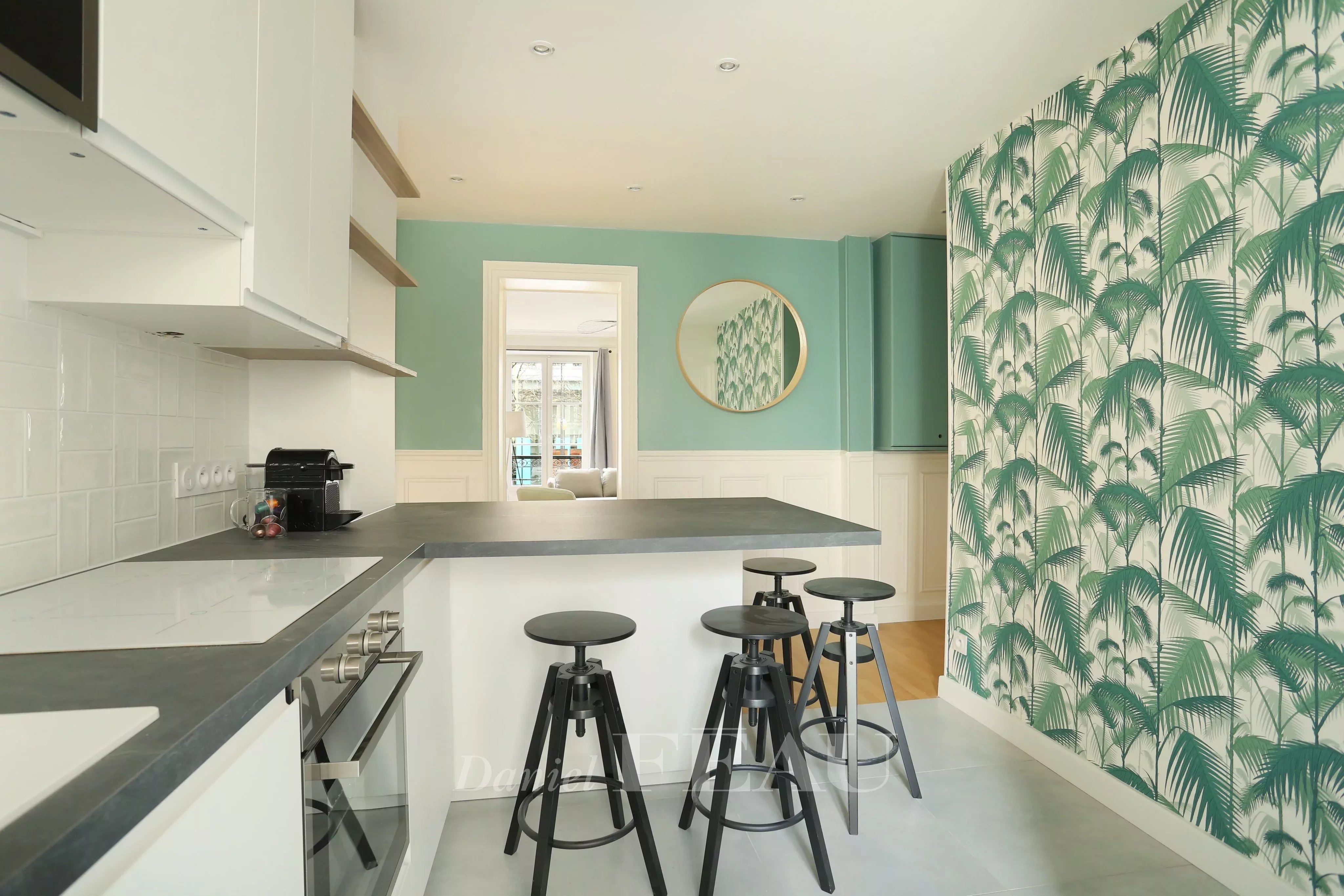 cuisine ouverte avec espace repas 