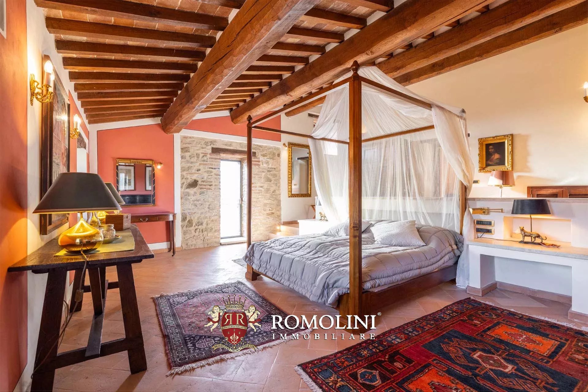 10 Bedroom Villa/Townhouse's Image 117