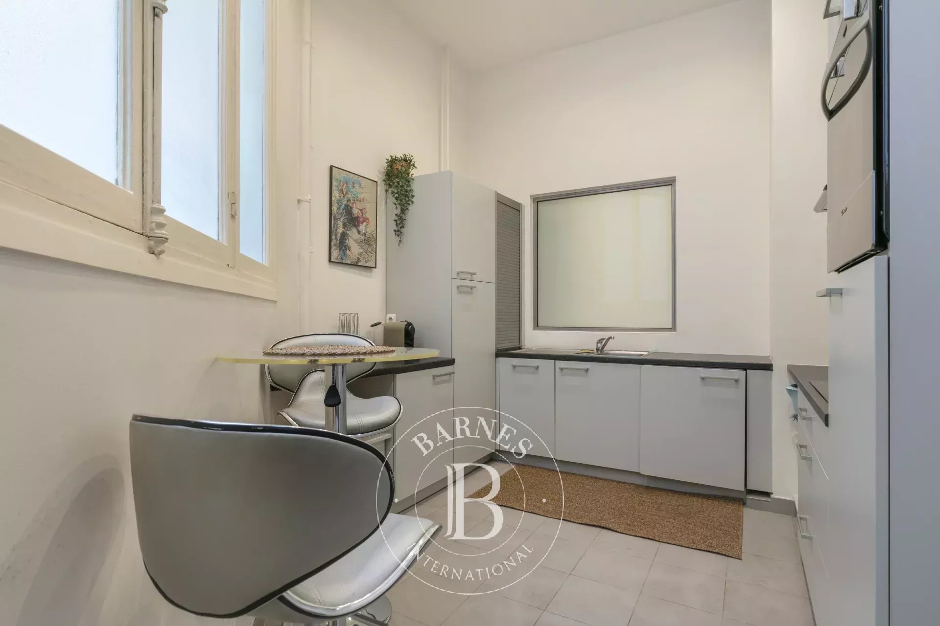 Daire Paris 8ème - picture 11