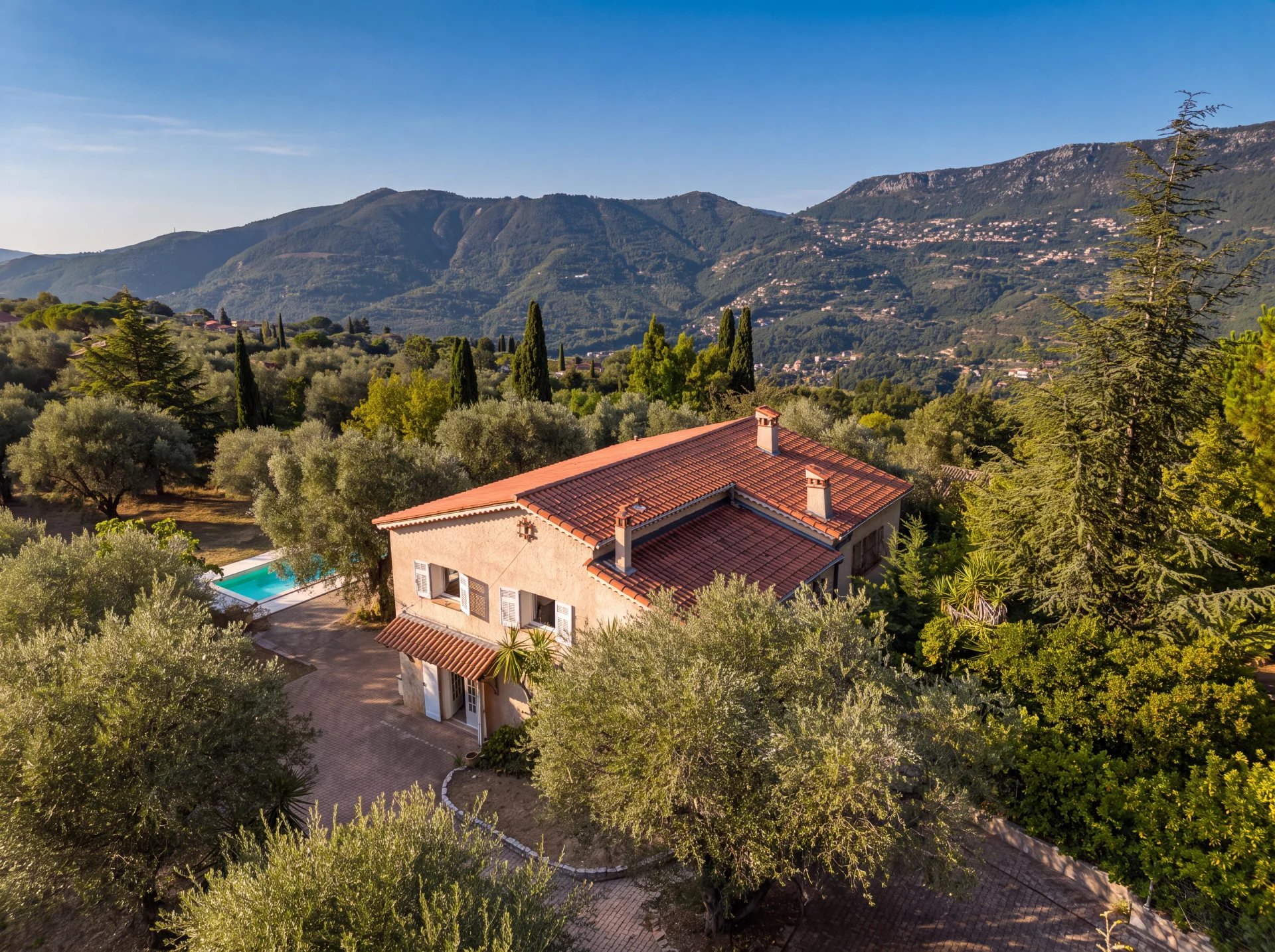 Agence immobilière de TERRENO IMMOBILIER