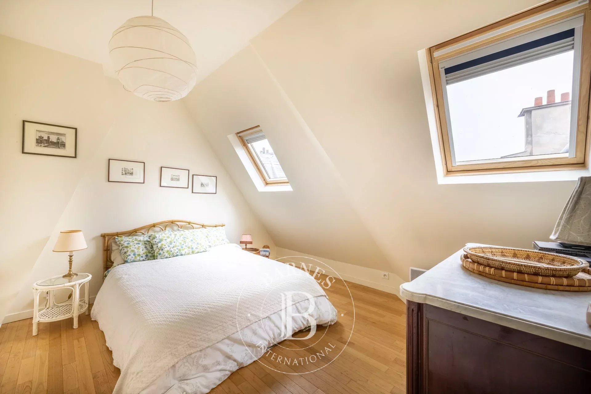 Daire Paris 4ème - picture 6