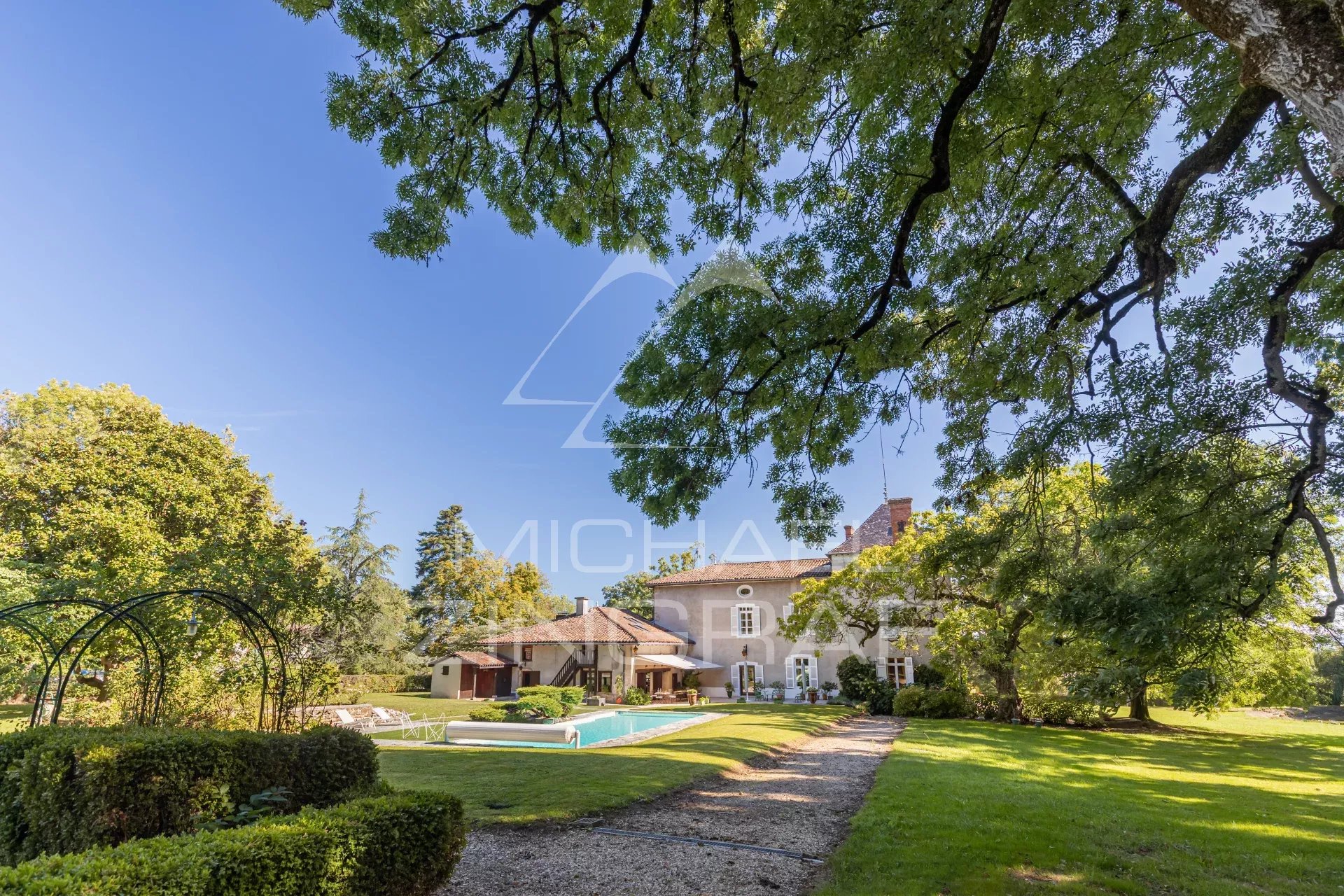 Agence immobilière de 