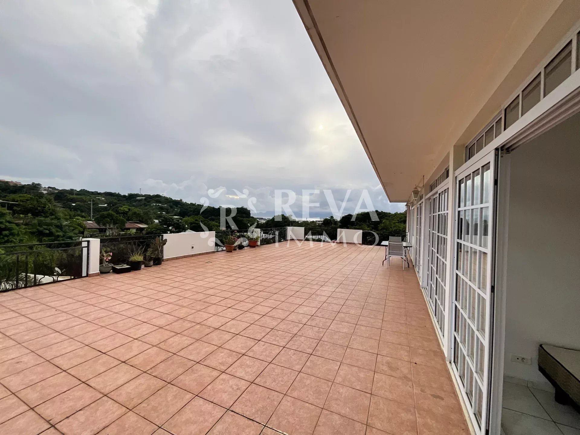 Agence immobilière de 