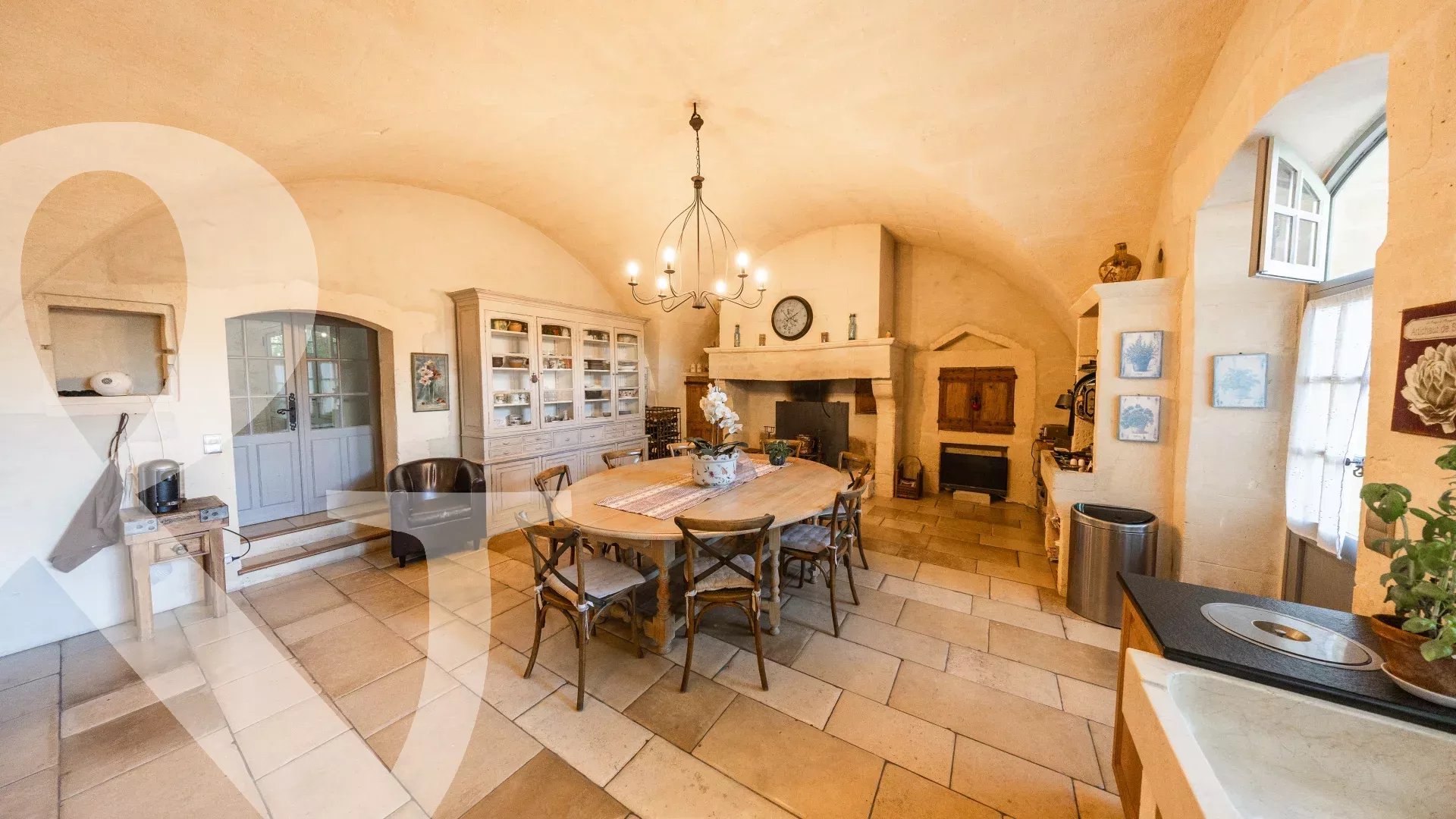 CHARME ET AUTHENTICITE