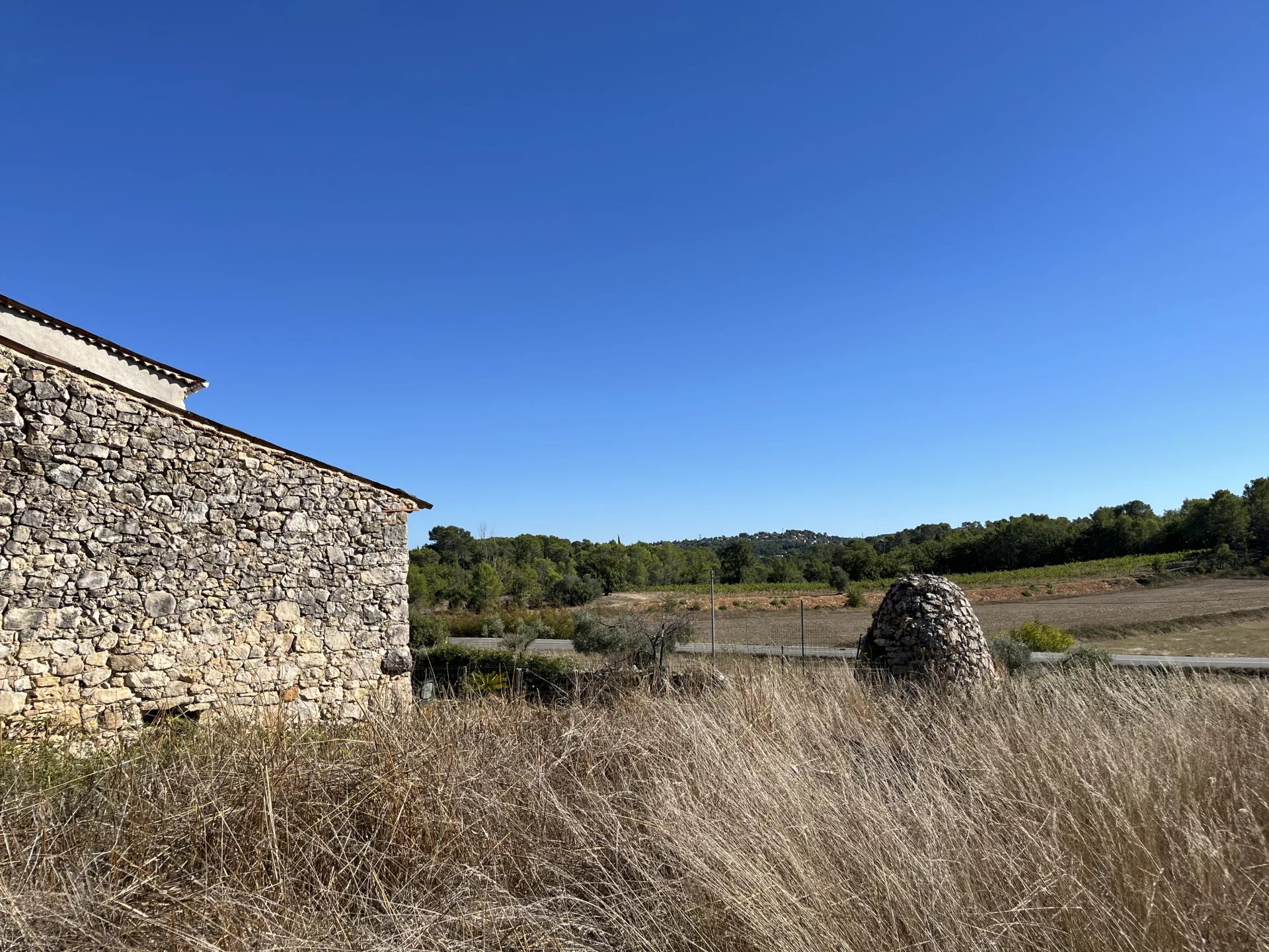 Old stone farmhouse with 3 apartments - Saint-Paul en forêt Old stone farmhouse with 3 apartments - Saint-Paul en forêt