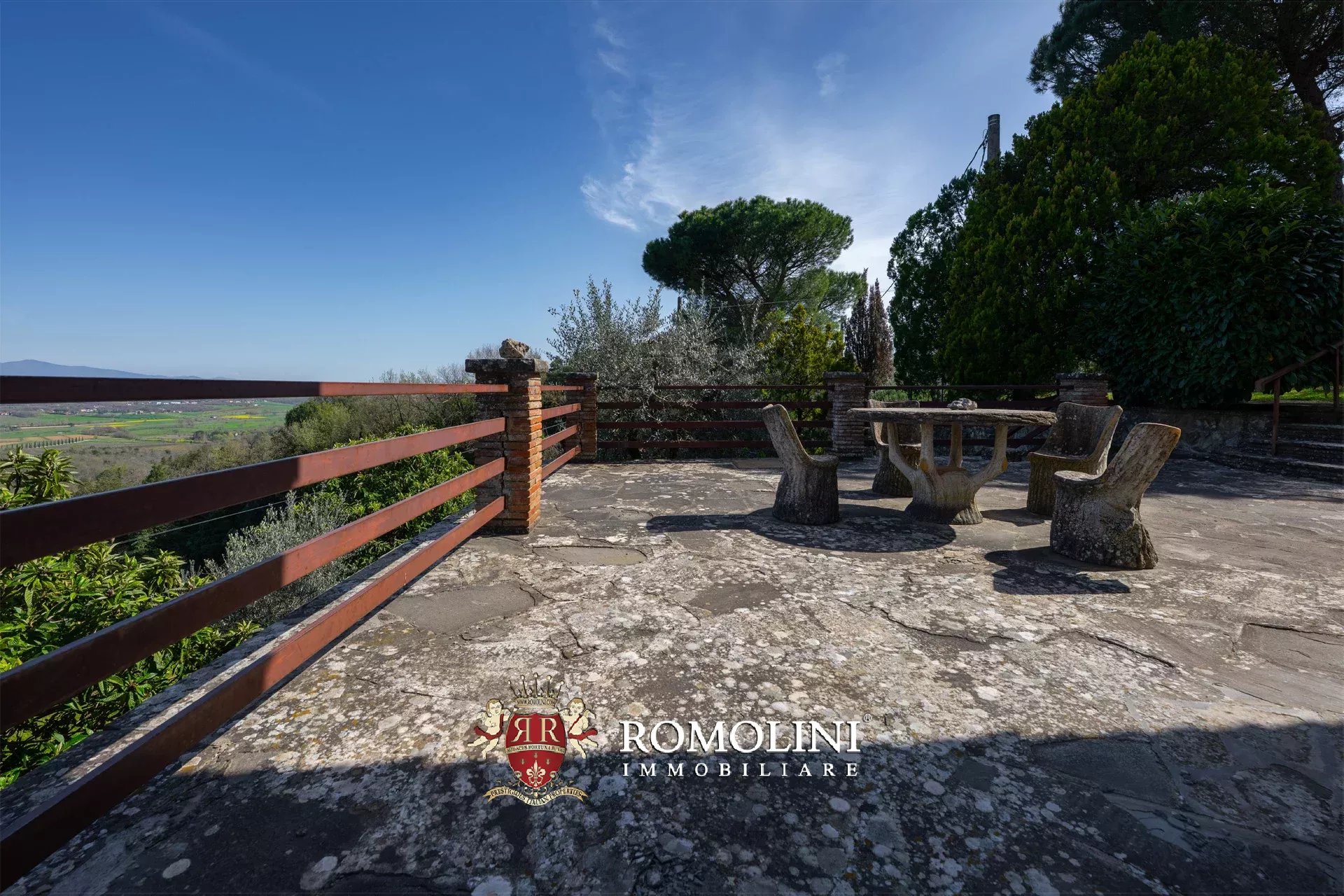 3 Bedroom Villa/Townhouse's Image 4