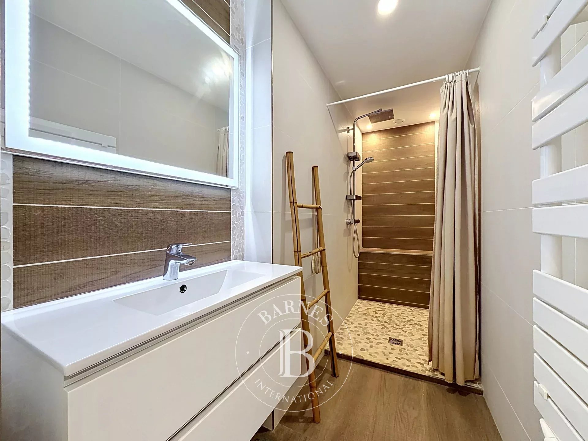 Paris  - Apartment  - picture 11