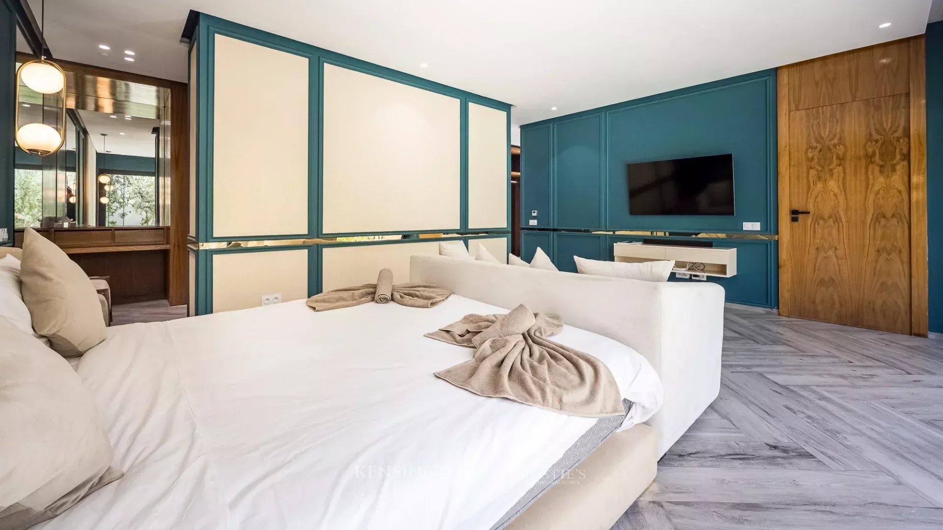 5 Bedroom Villa/Townhouse's Image 23