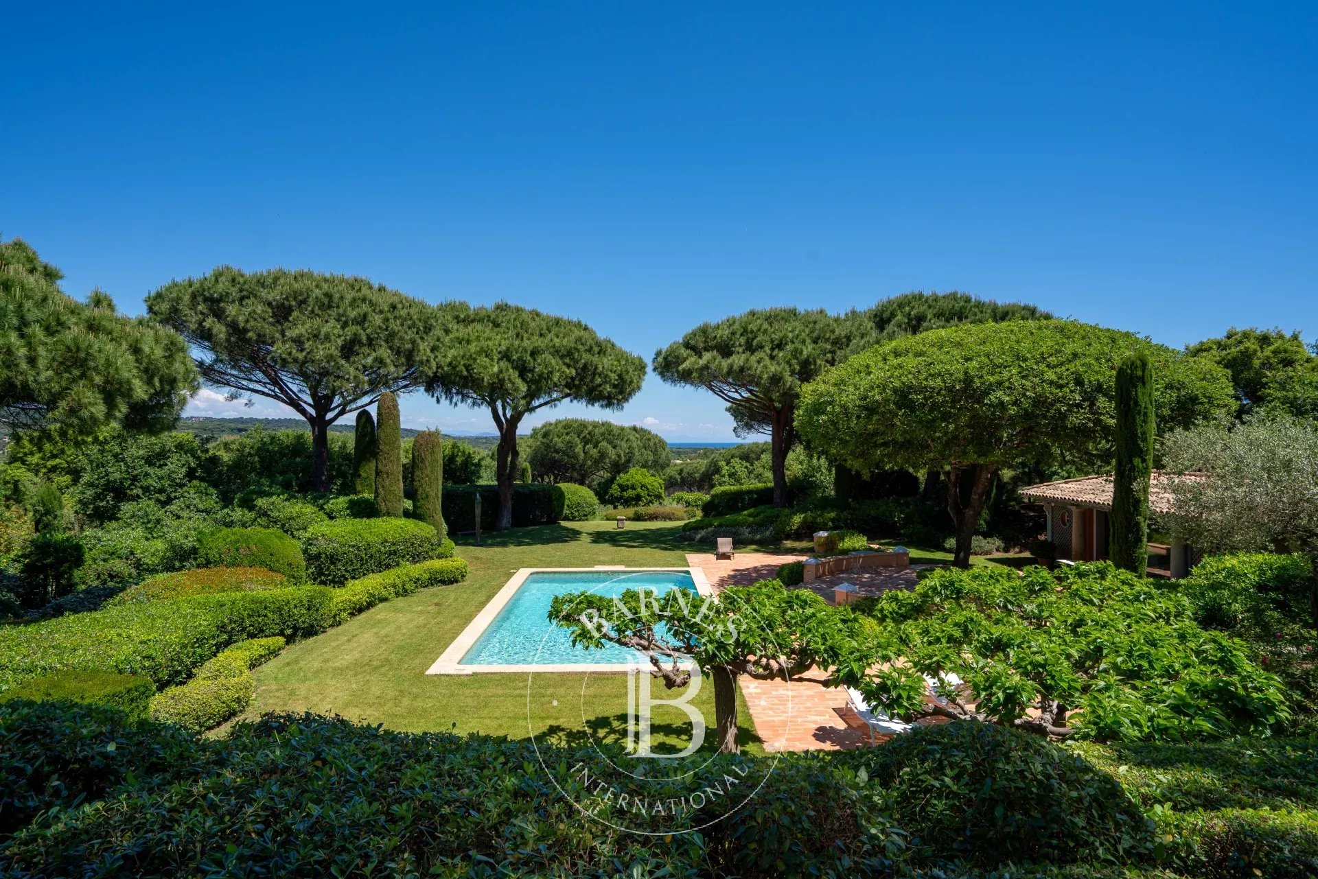 RAMATUELLE - CHARMING PROPERTY WITH 7 BEDROOMS AND SEA VIEW - picture 14 title=