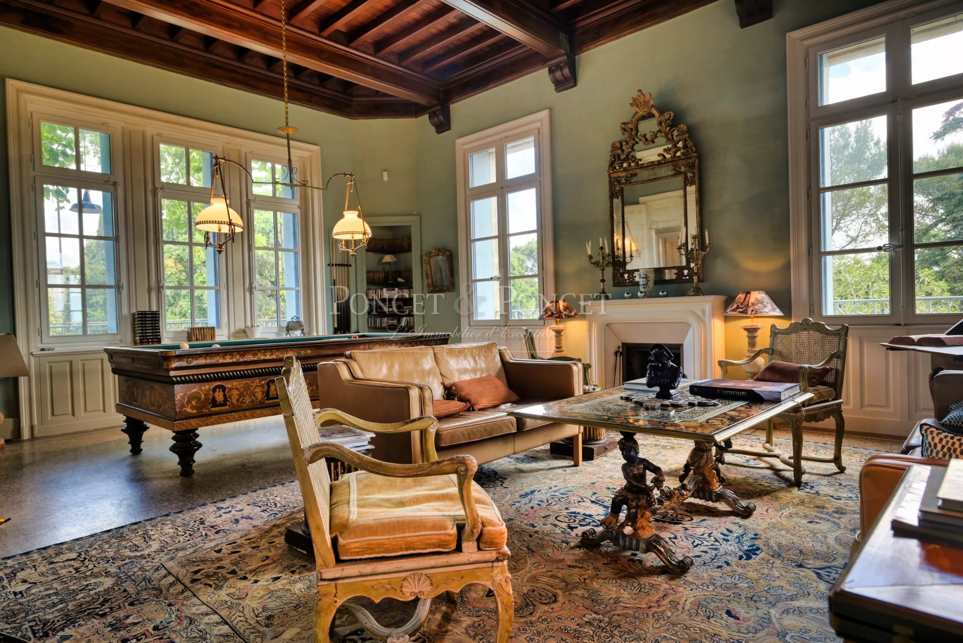 6 Bedroom Villa/Townhouse's Image 10