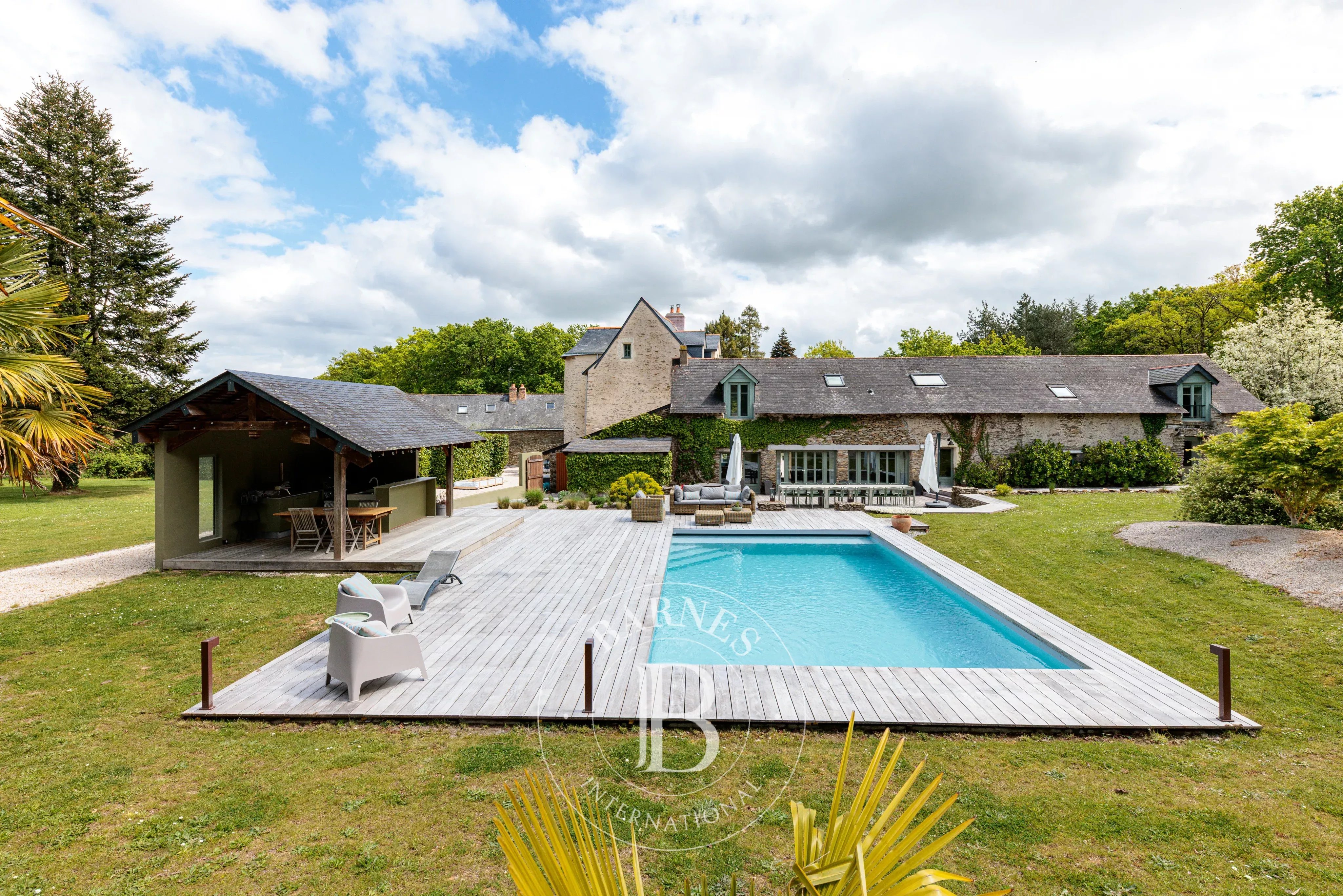 Sucé-sur-Erdre  - Maison 18 Pi&egrave;ces - picture 2