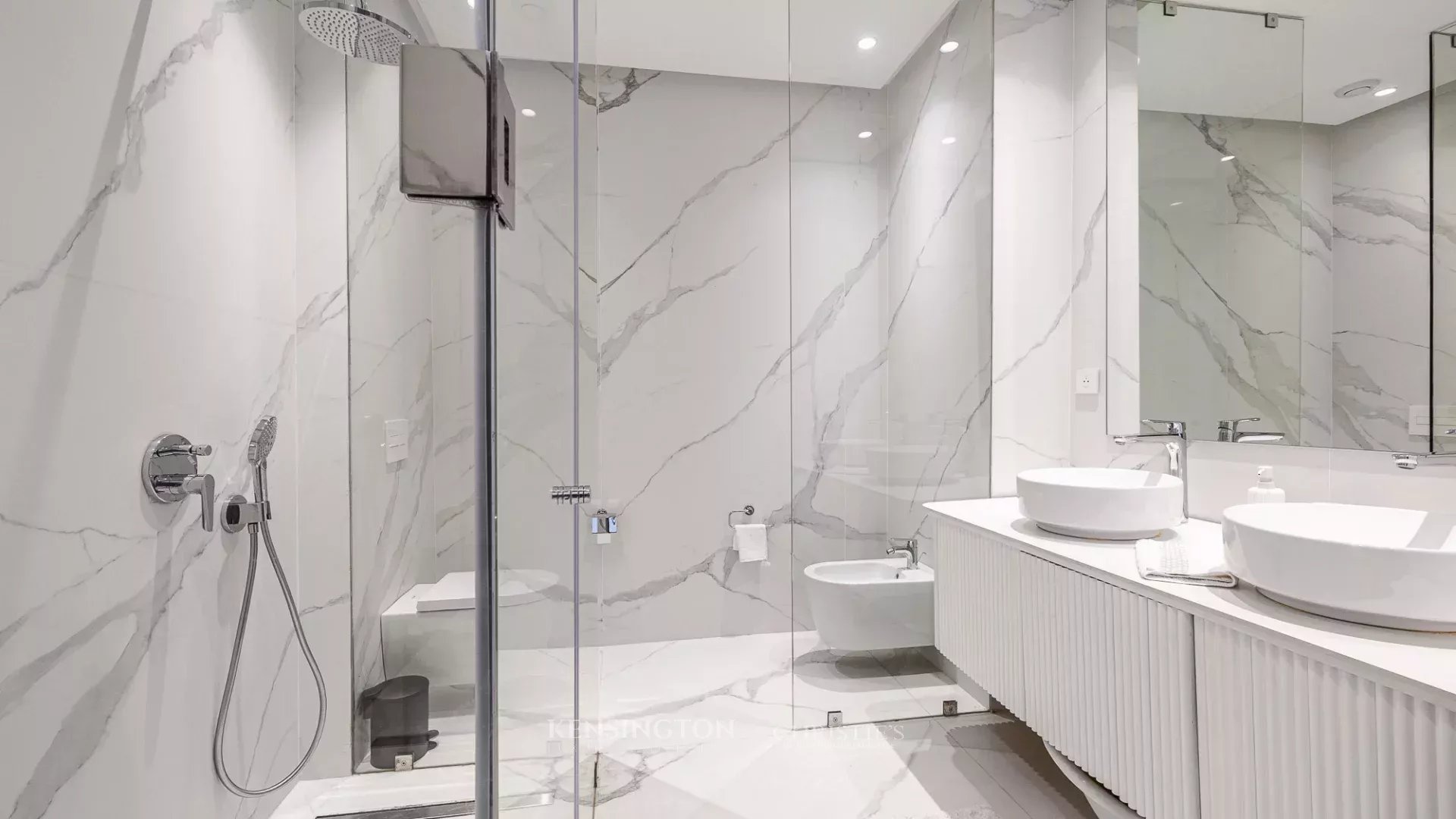 4 Bedroom Villa/Townhouse's Image 30