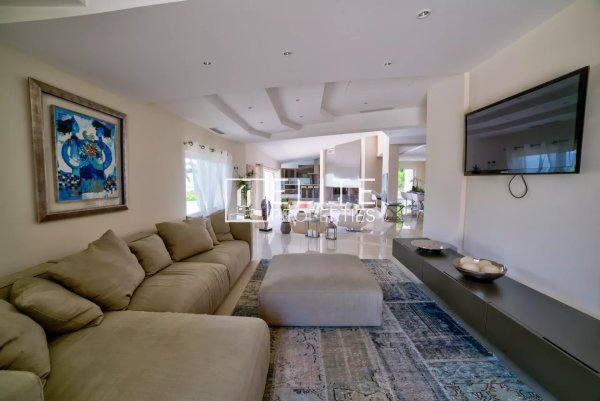 Mouans Sartoux - Villa with pool in domain — photo 6