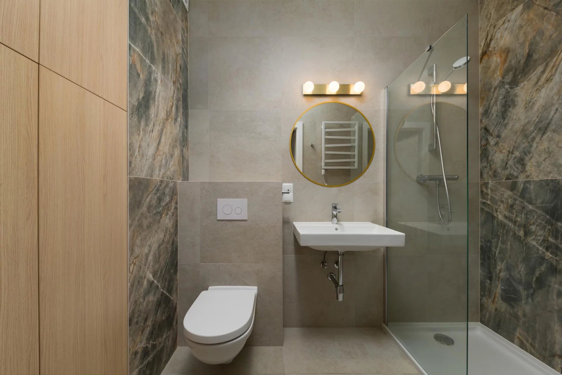 MAISON DE VILLE - 5P AVEC 4 CHAMBRE-JARDIN-PARKINGS - Photo 5