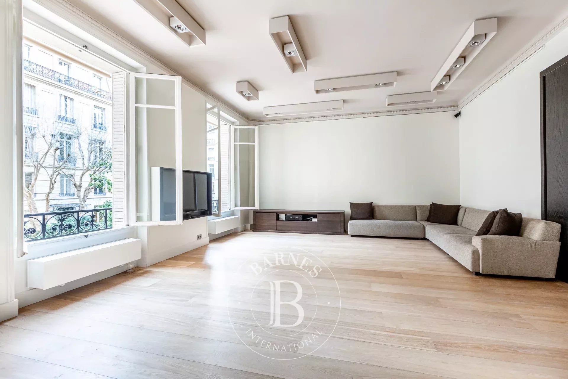 Appartement Paris 75008  -  ref 86650024 (picture 3)
