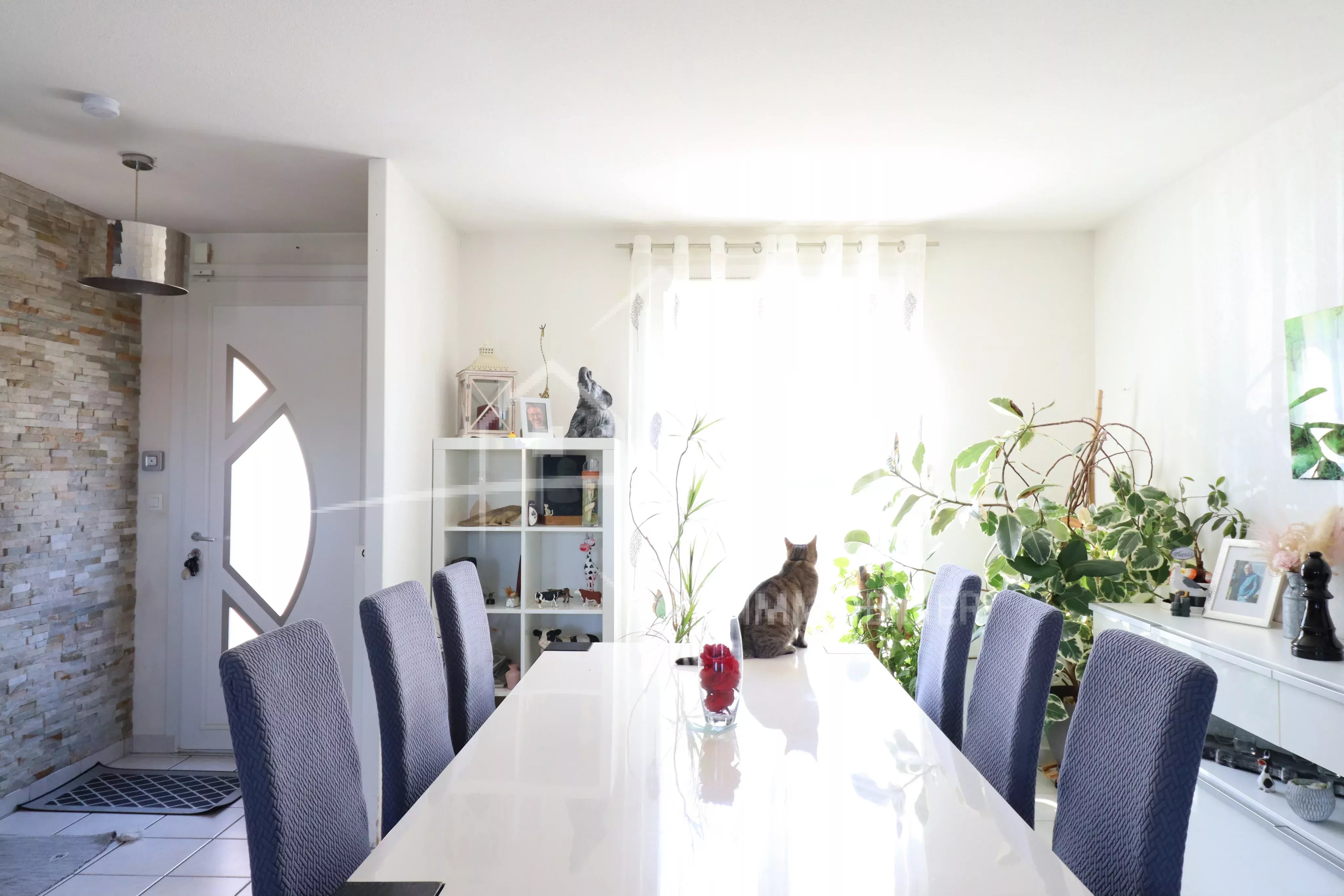Maison familiale de 120 m² avec piscine à Saint-Maurice-l'Exil