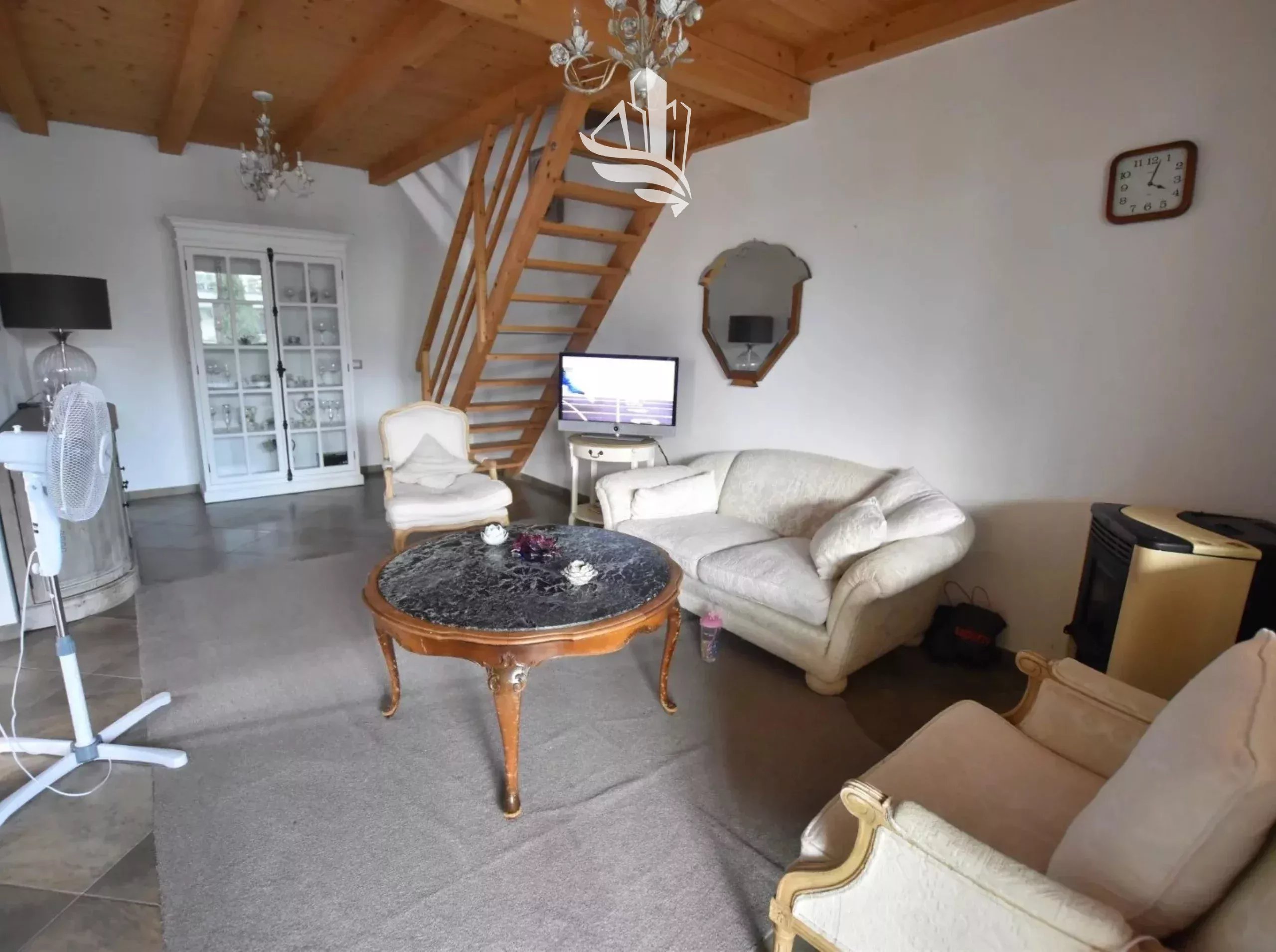 Zwei Wohnungen im Grünen