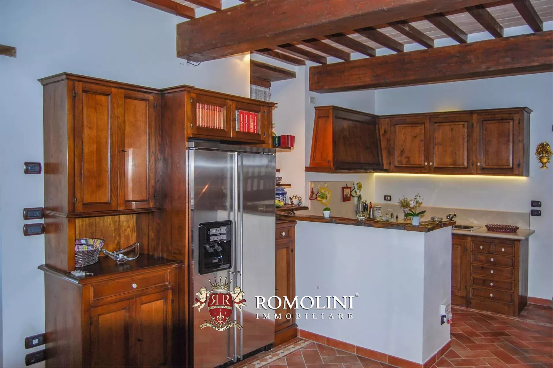 10 Bedroom Villa/Townhouse's Image 30