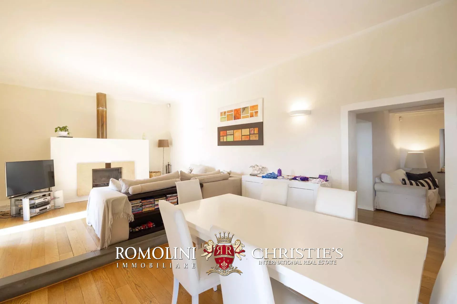 14 Bedroom Villa/Townhouse's Image 27