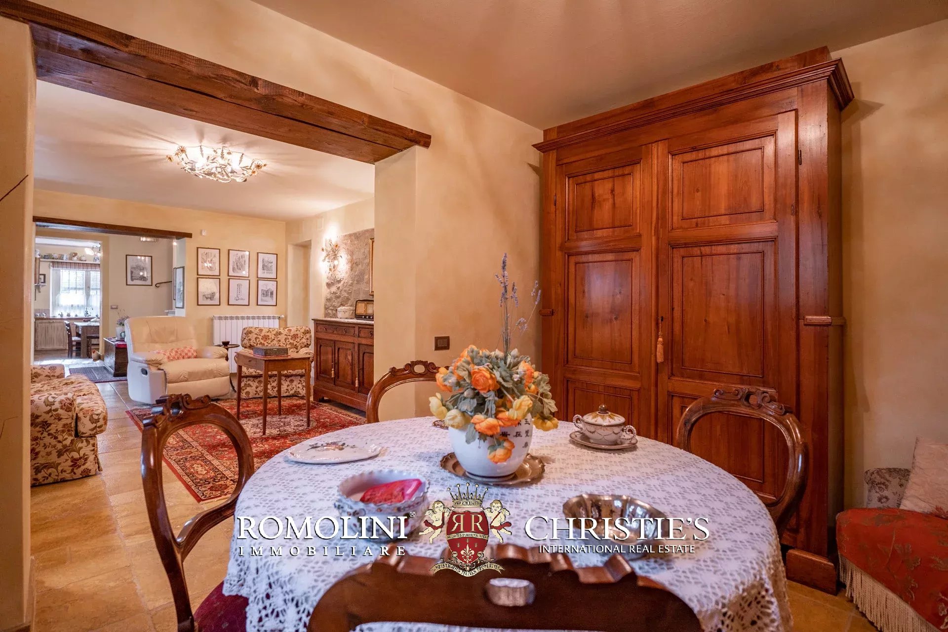 3 Bedroom Villa/Townhouse's Image 41