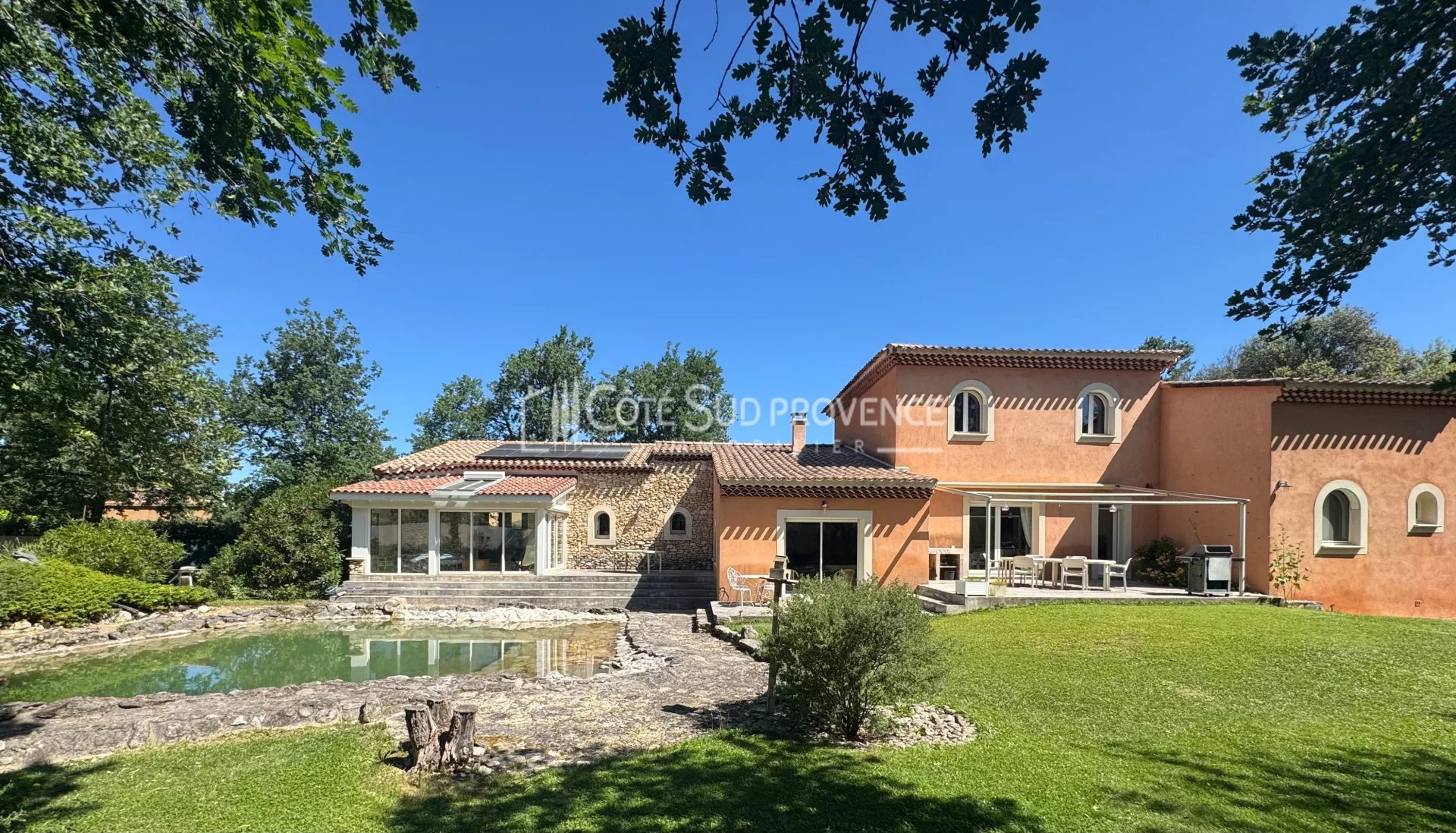 Agence immobilière de 