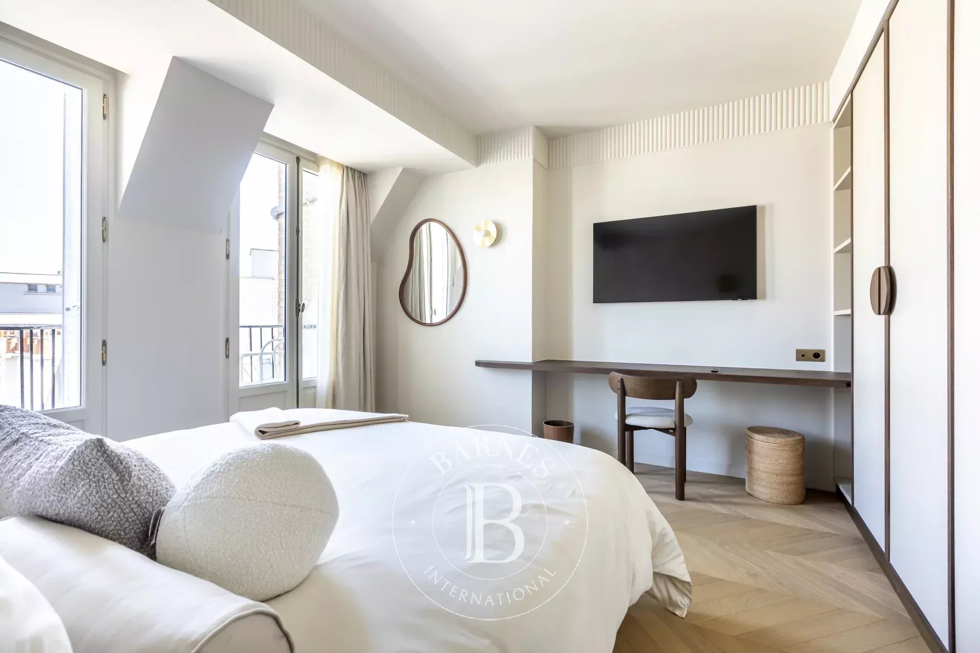 Daire Paris 8ème - picture 15