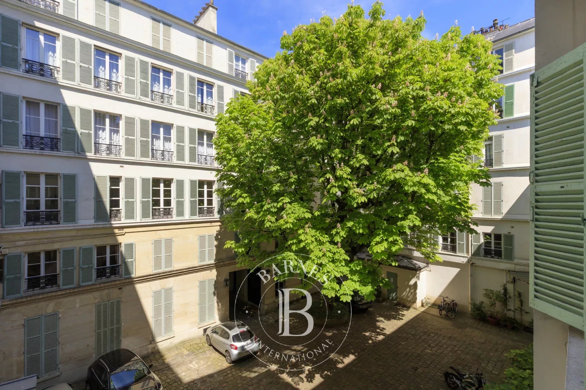 Daire Paris 8ème - picture 13