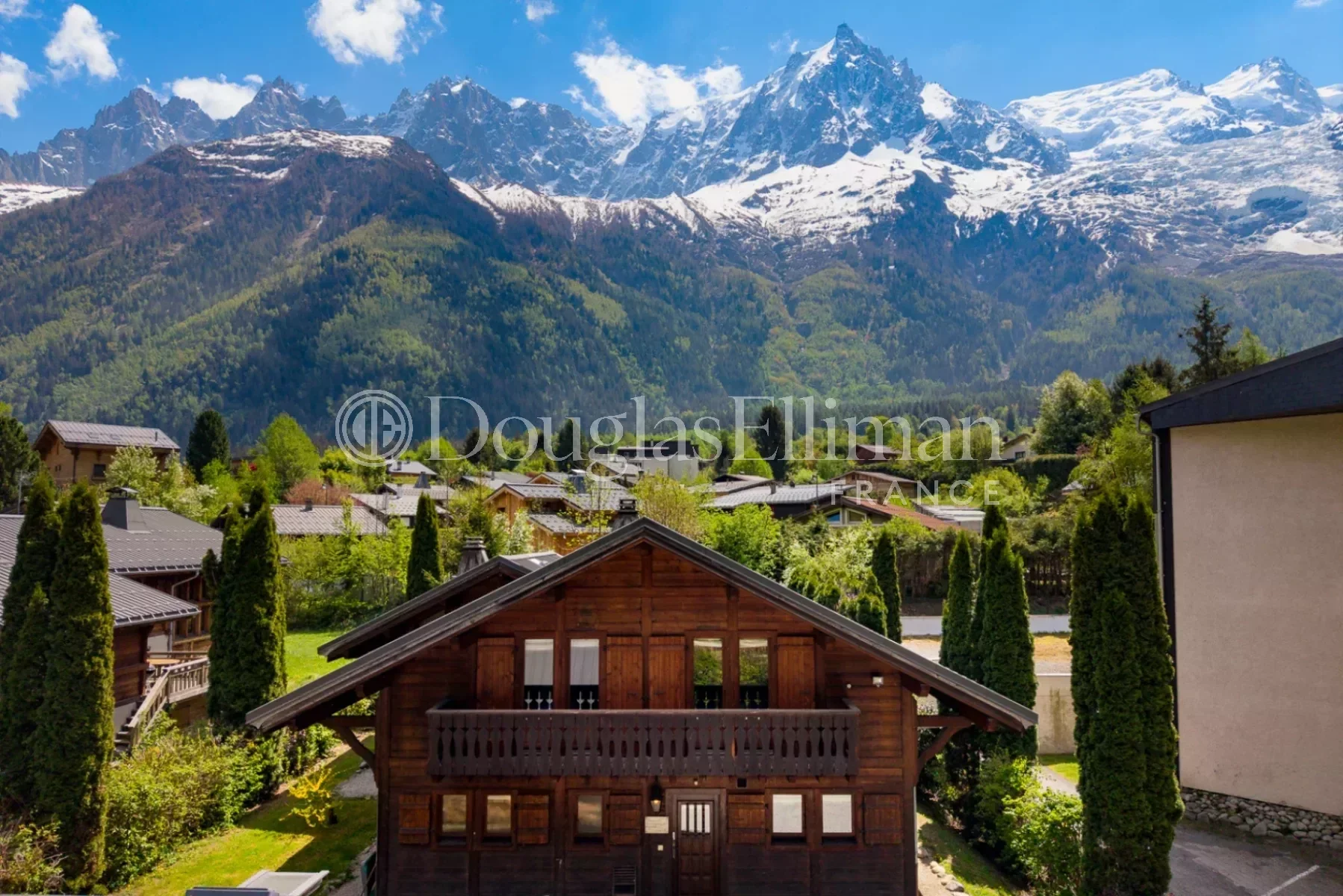 CHAMONIX – 7-bedroom chalet in Chamonix - Picture n°3