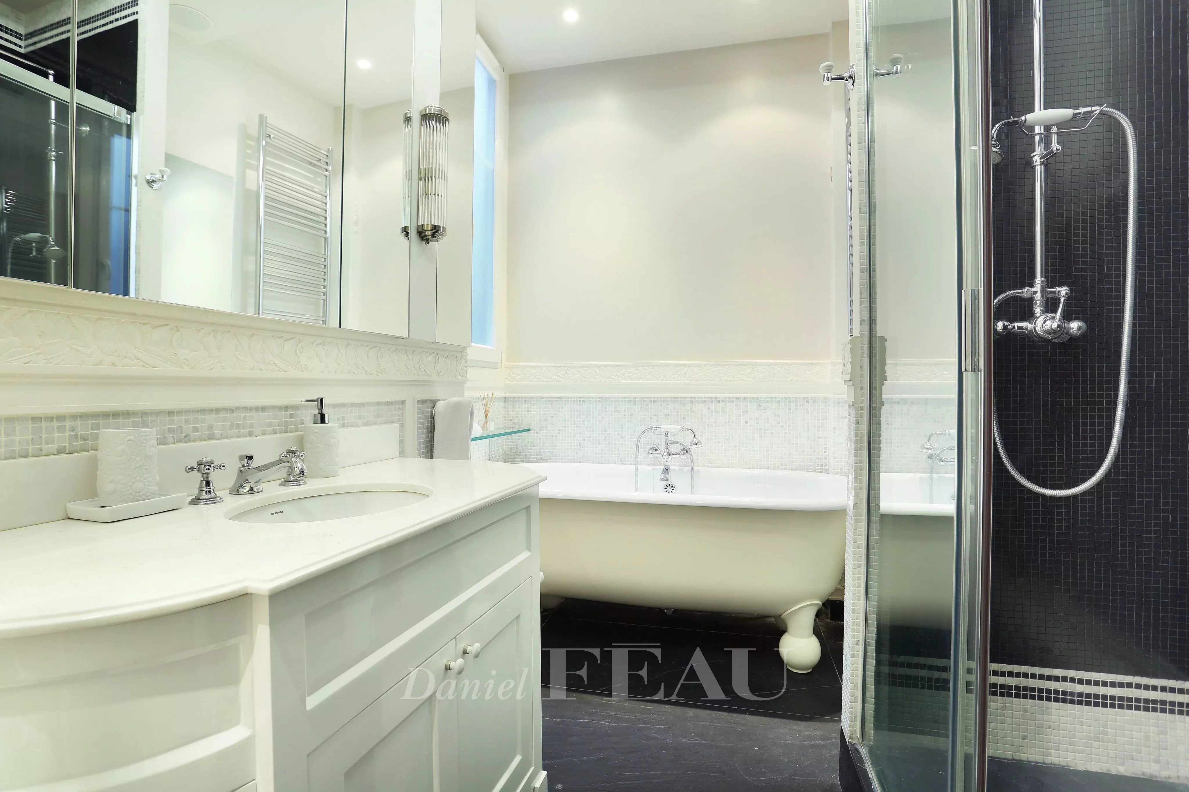 Rental Apartment Paris 16th
