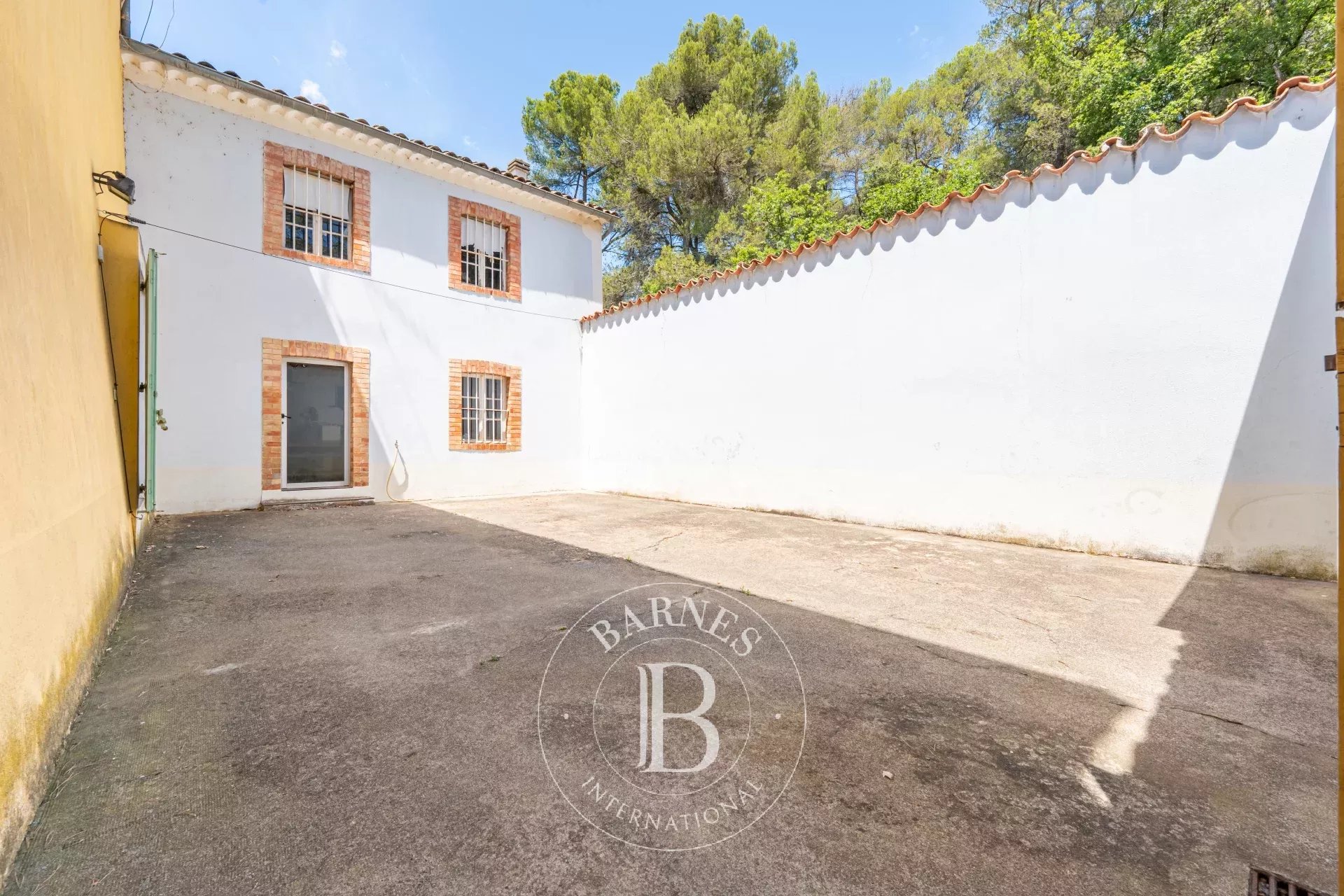 Kirevi Aix-en-Provence - picture 38