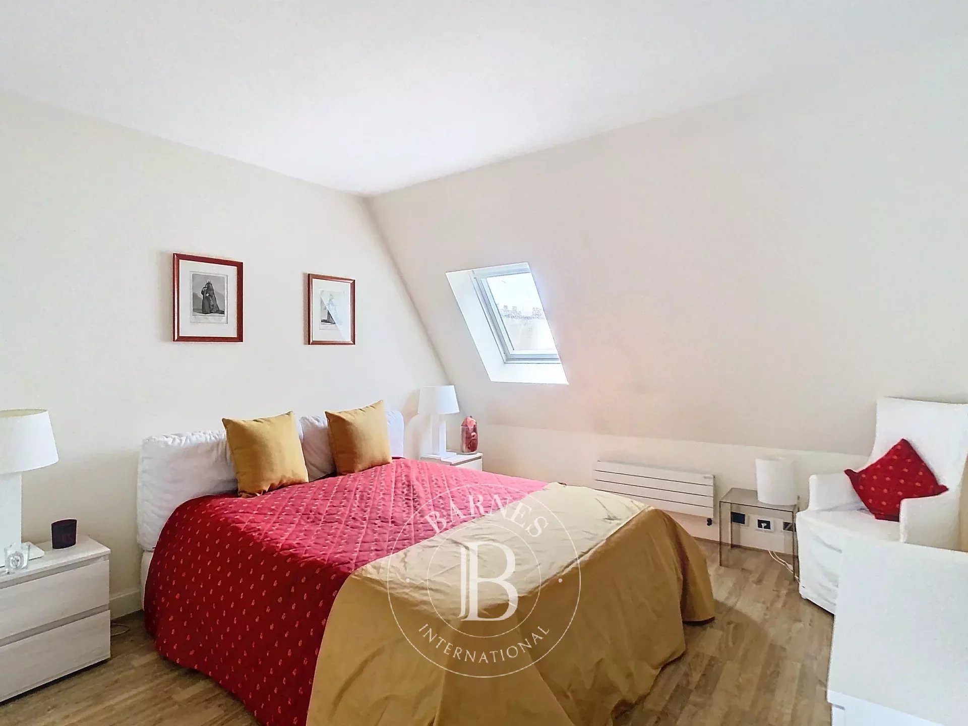 Daire Paris 8ème - picture 8