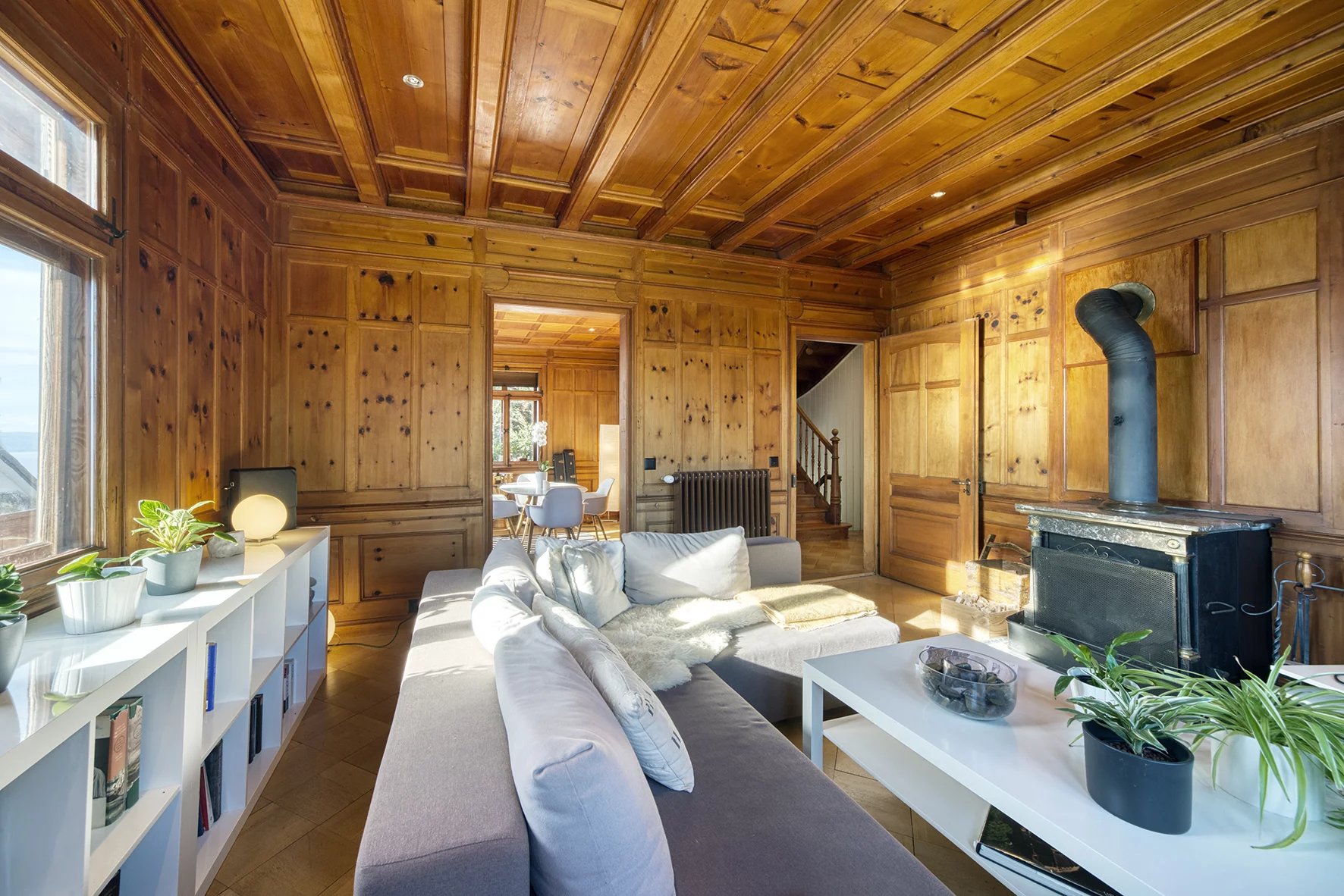 Chardonne : Splendide Chalet rénovée avec annexe habitable, vue spectaculaire!