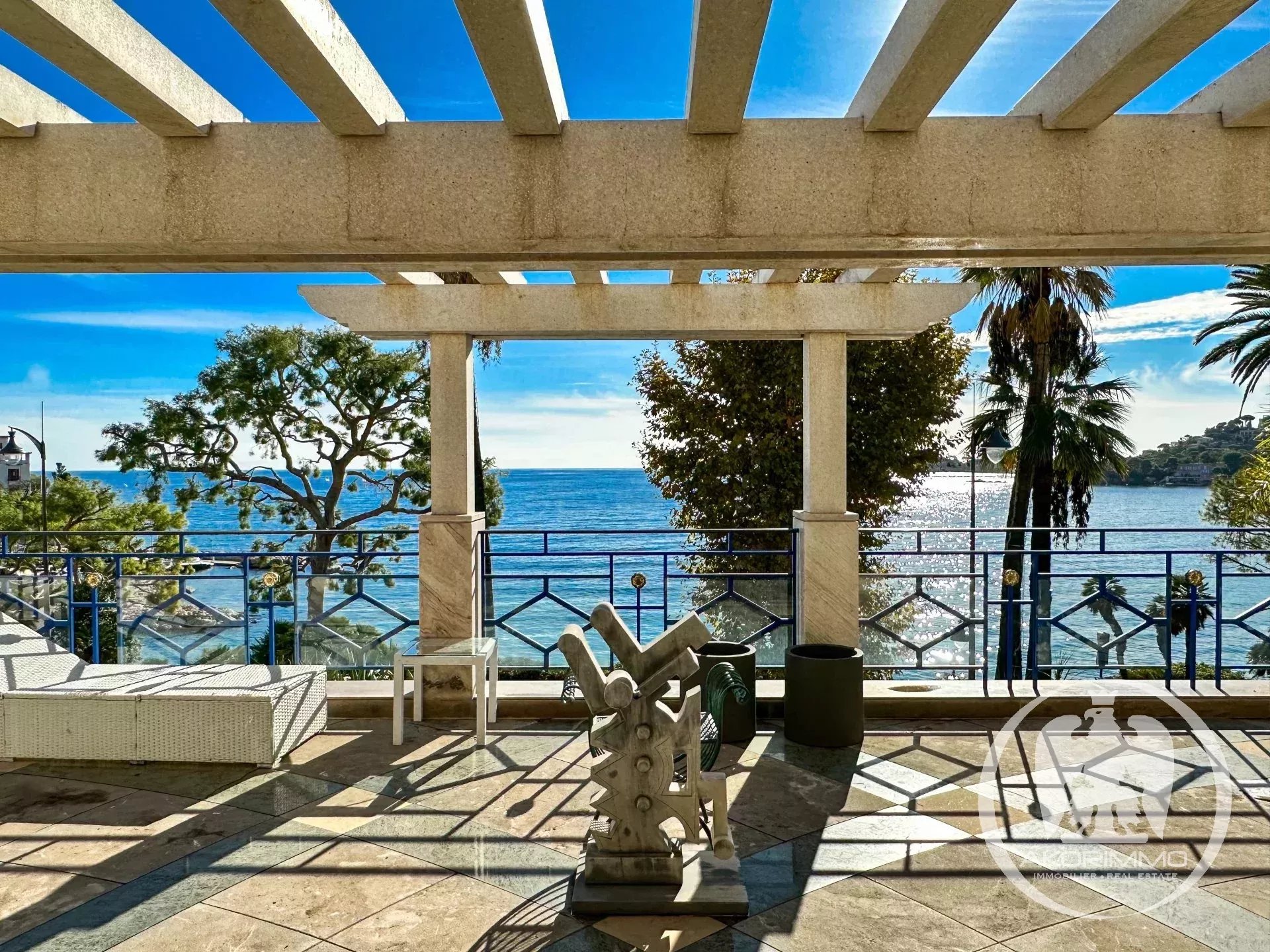 EXCLUSIVITE - BEAULIEU SUR MER - BORD DE MER