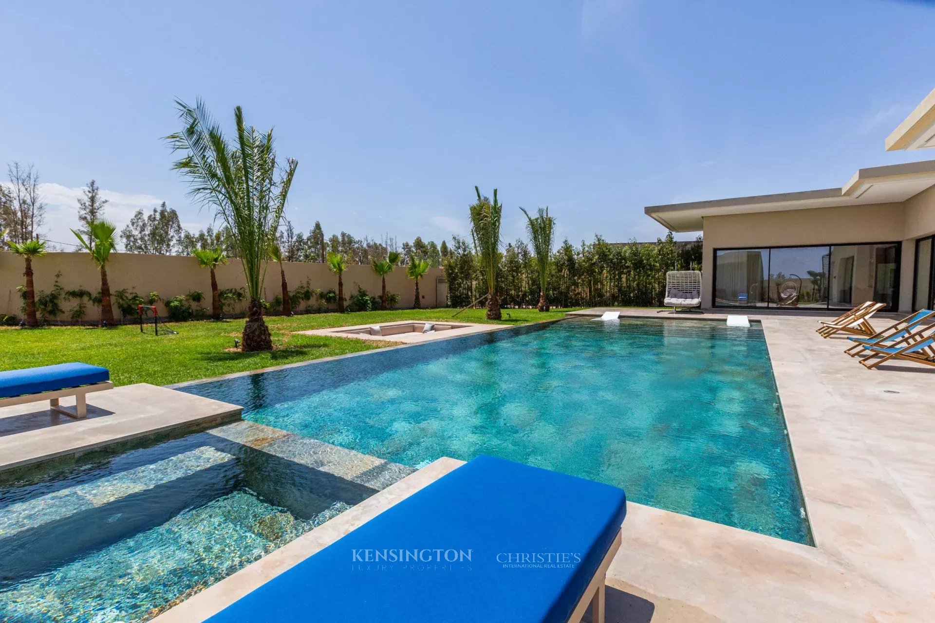 5 Bedroom Villa/Townhouse's Image 48