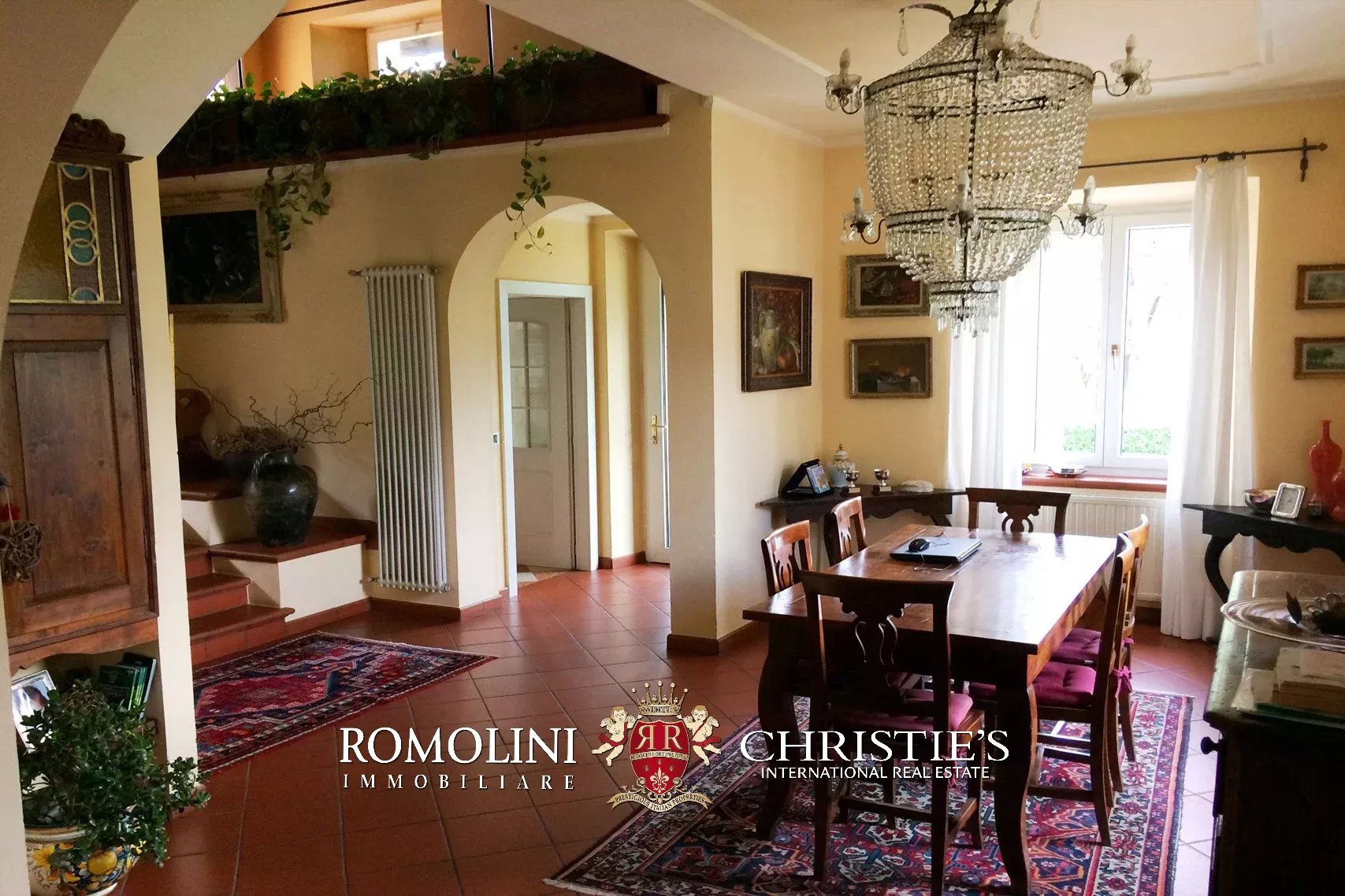 5 Bedroom Vineyard's Image 9