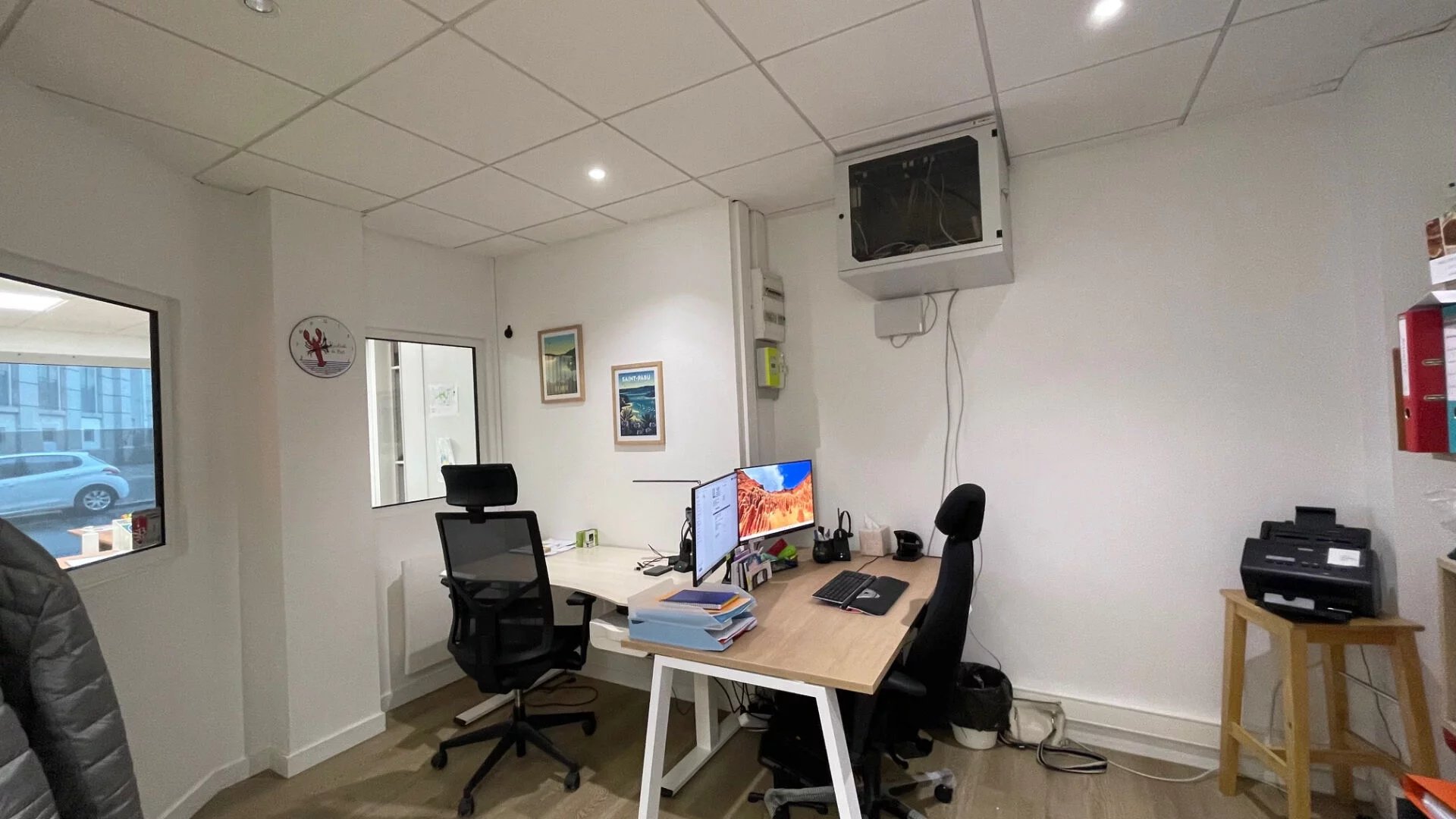 LOCAL PROFESSIONNEL - RUE VOLTAIRE /LYON - 59.83 m2