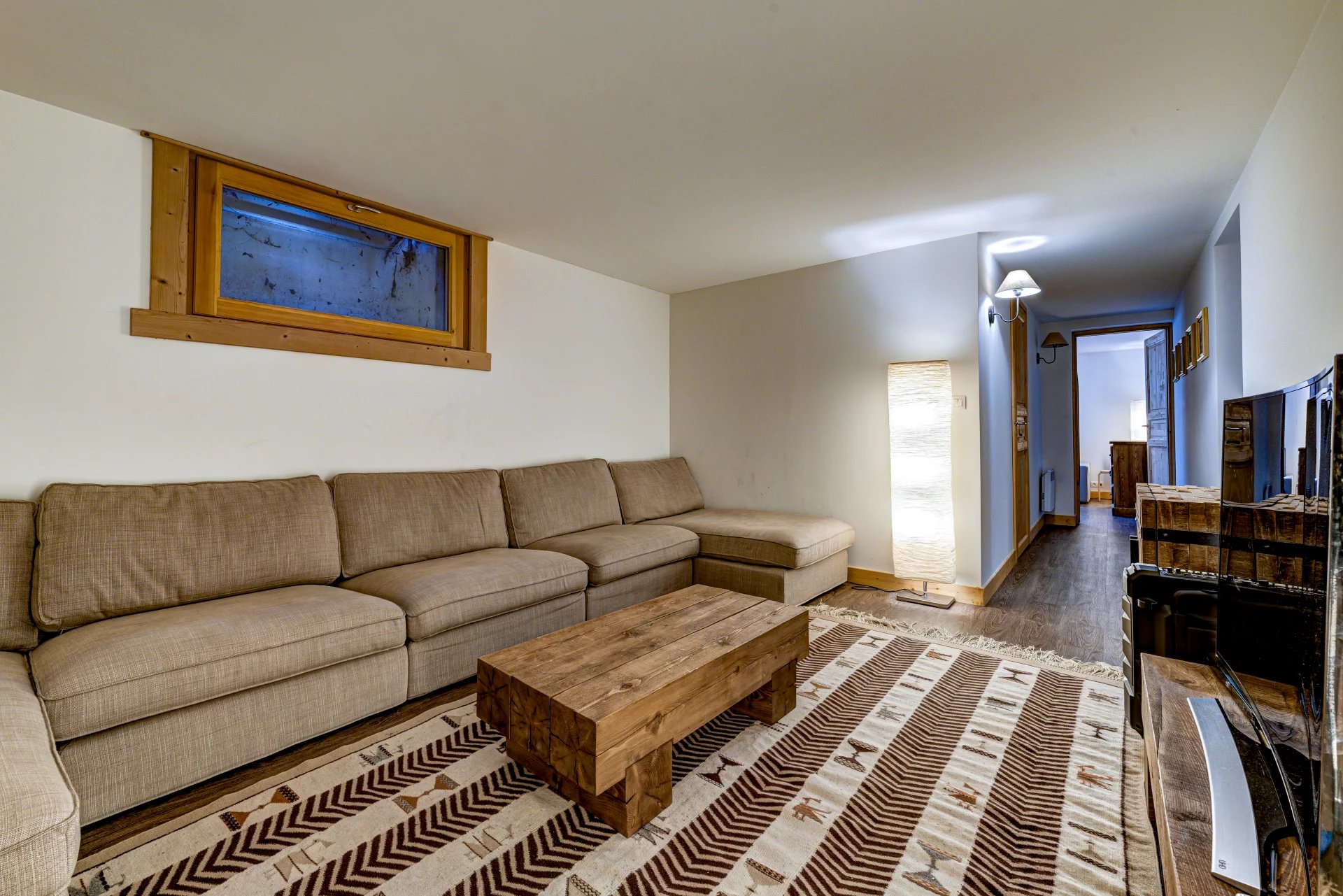 Photo of CHAMONIX - Classic alpine chalet with 6 bedrooms in Les Tines