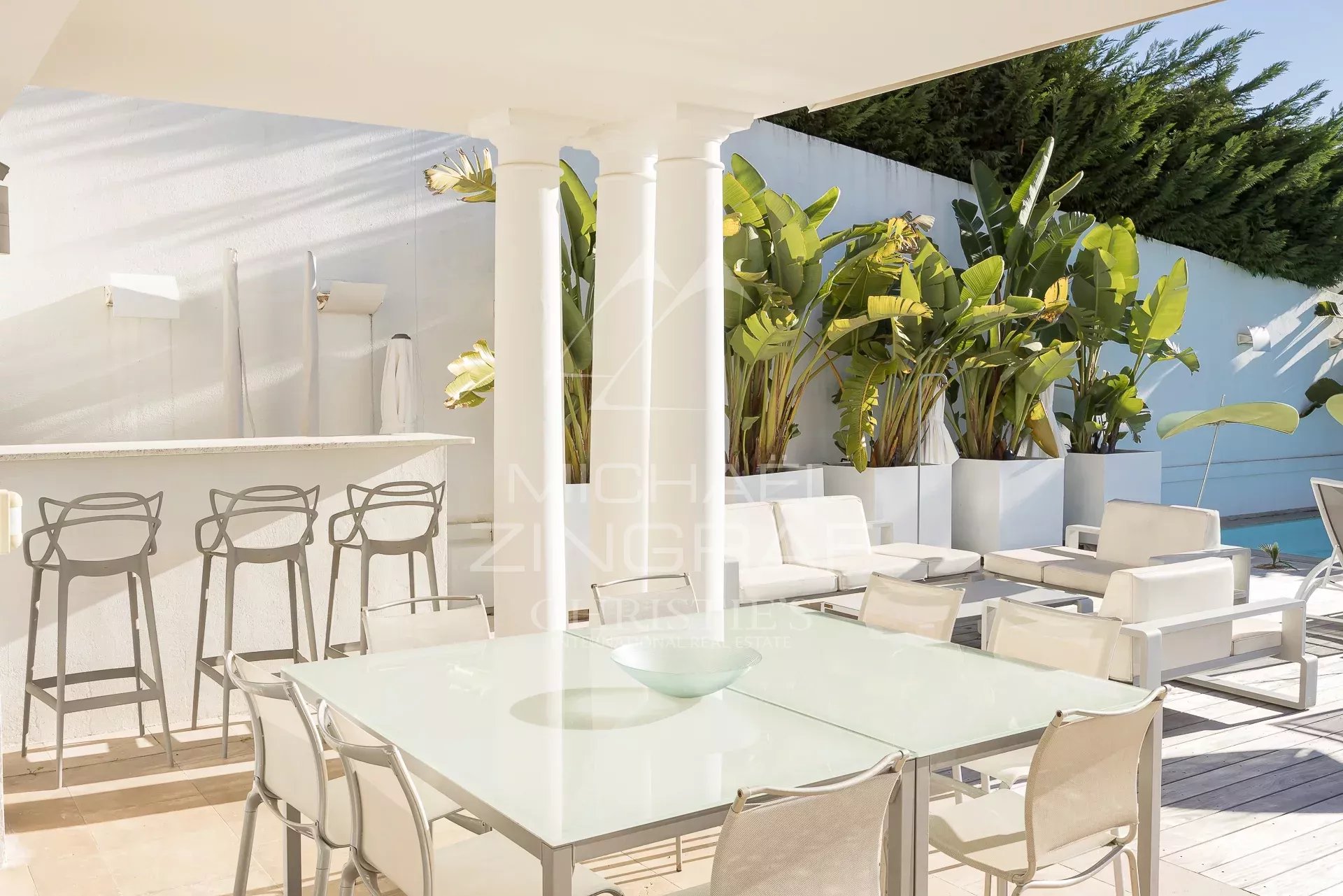 7 Bedroom Villa/Townhouse's Image 3