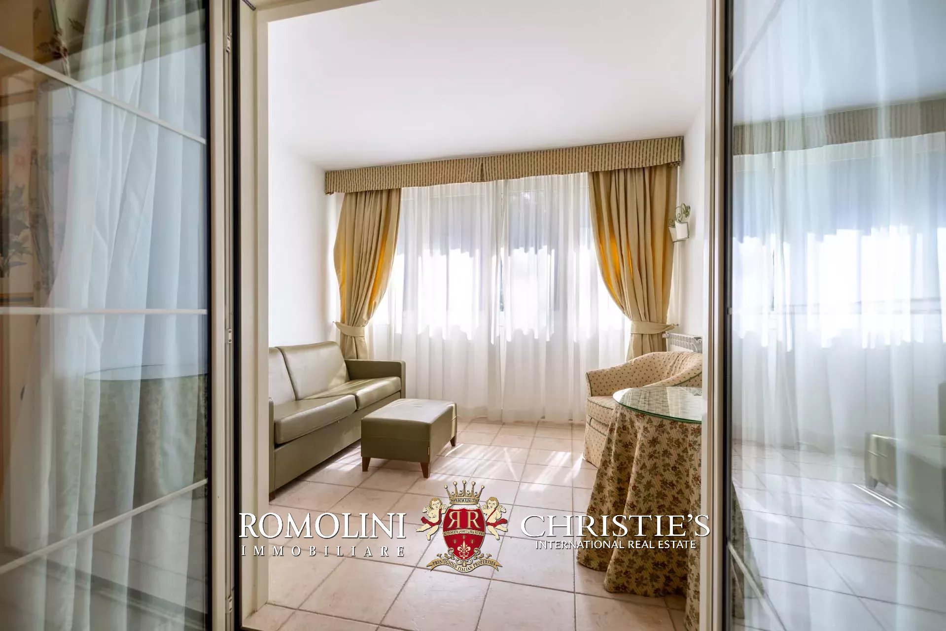 108 Bedroom Villa/Townhouse's Image 47