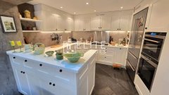 5 ROOMS HOUSE OF 193 m² - MOUANS-SARTOUX CASTELLARAS — photo 4 of 7