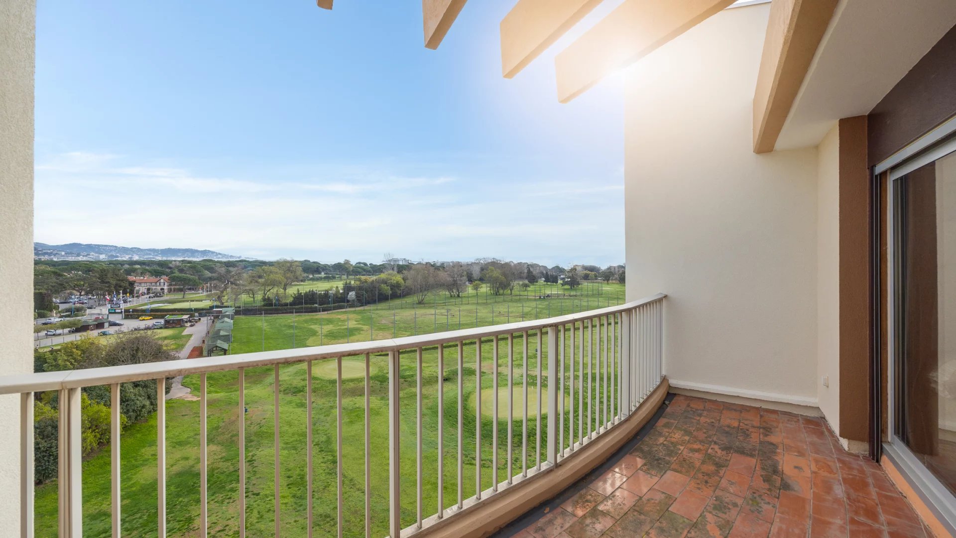 APPARTEMENT VUE MER AU COEUR DE LA VILLE