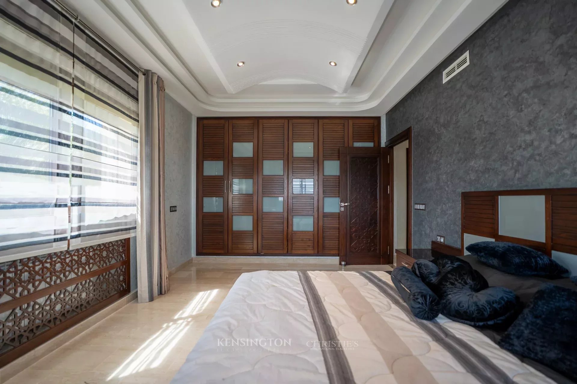 6 Bedroom Villa/Townhouse's Image 15