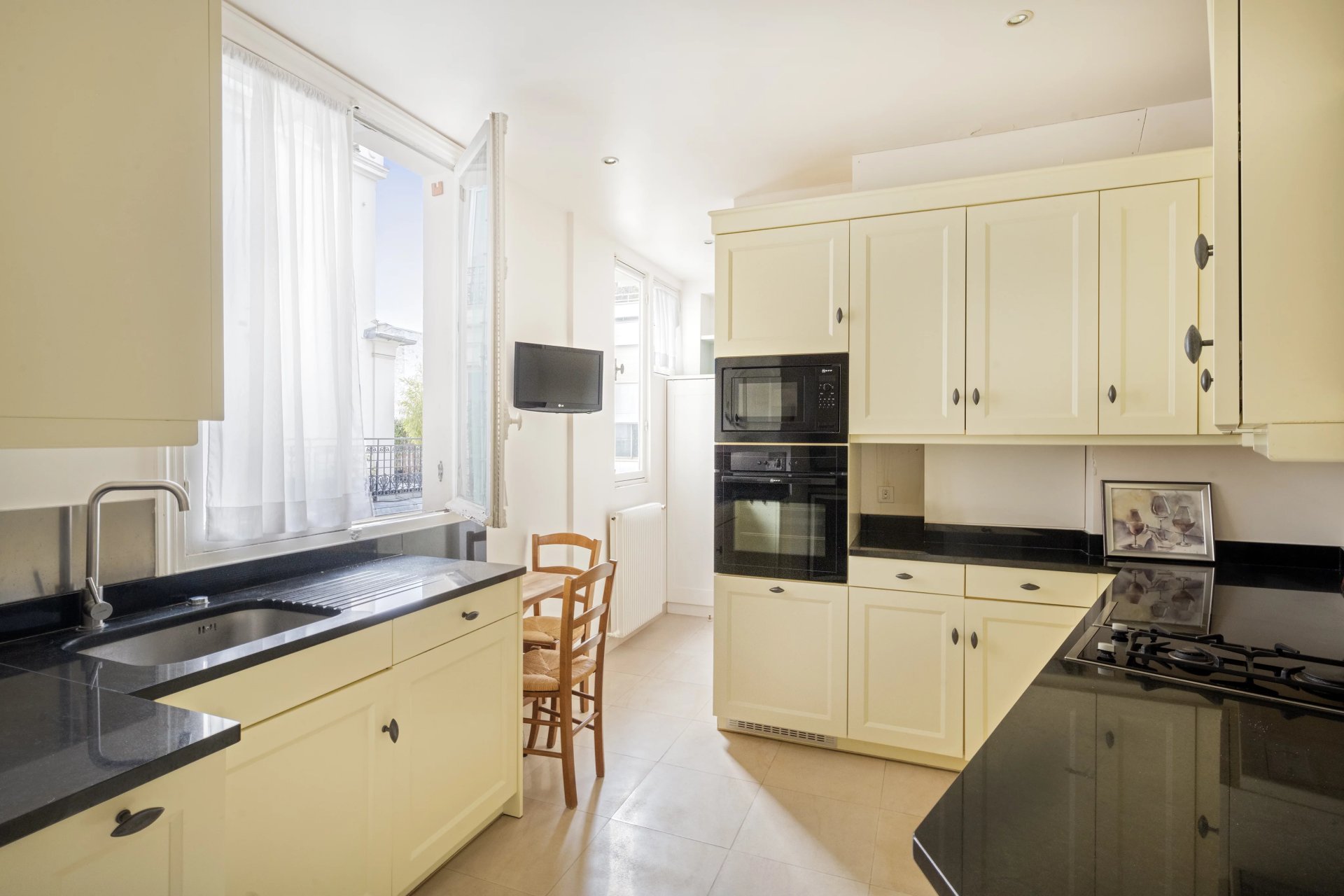 3 Bedroom Apartment/Flat's Image 8
