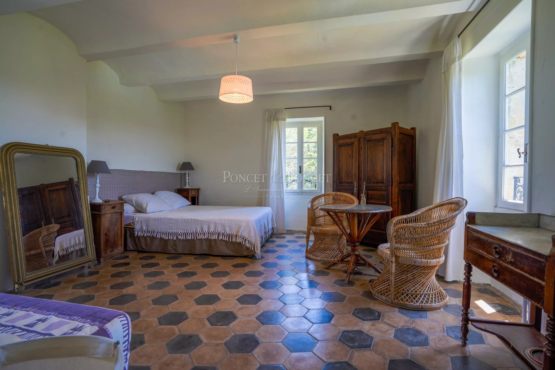 6 Bedroom Villa/Townhouse's Image 10