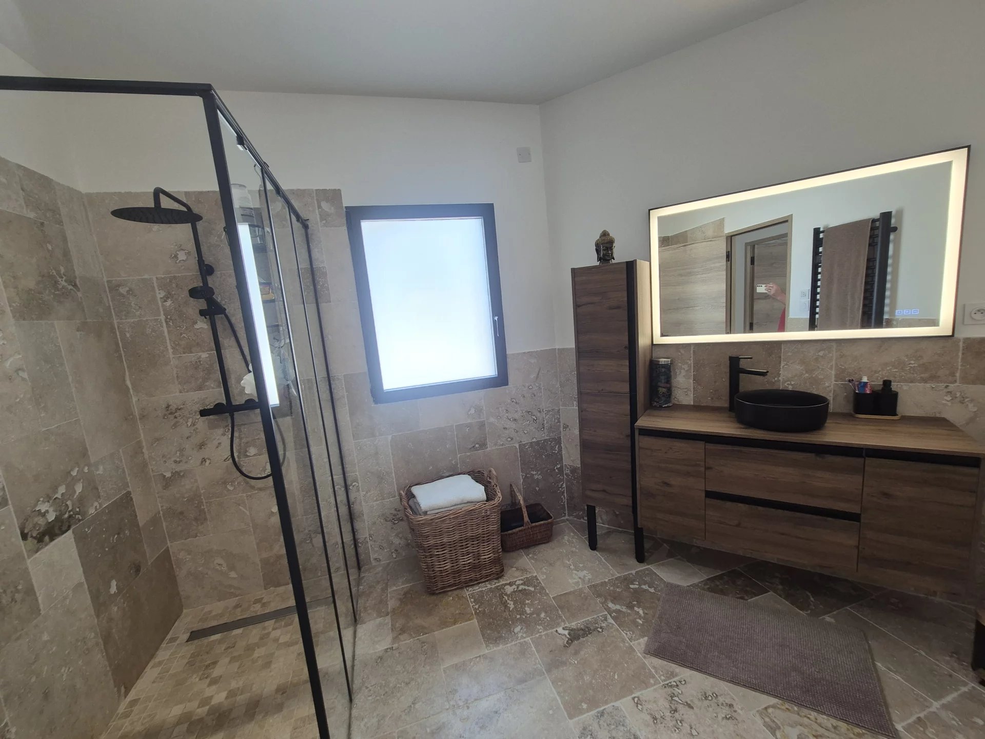 Villa and 4 gites in Cotignac, unique layout with pool house and pool