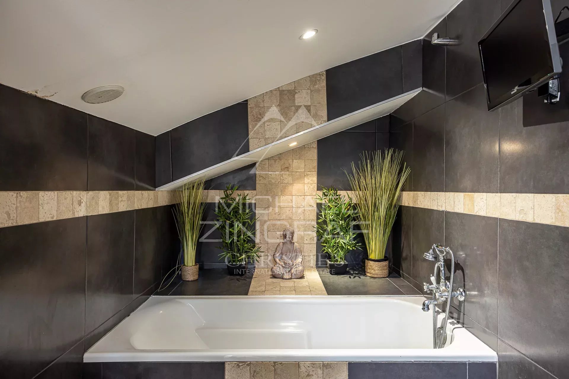 3 Bedroom Villa/Townhouse's Image 3
