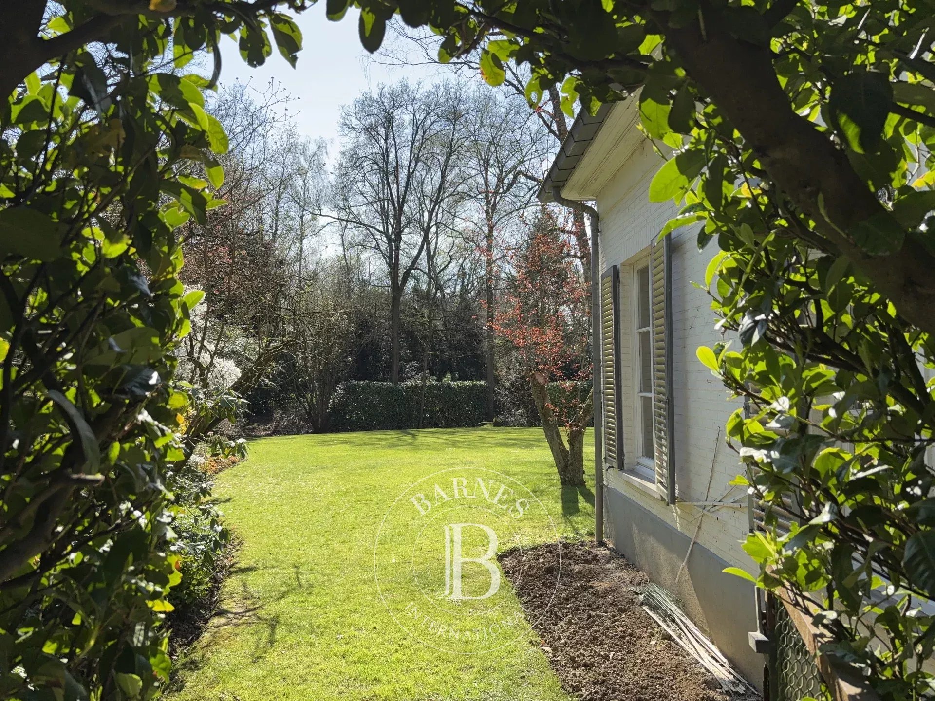 Woluwe-Saint-Pierre - 6 bedrooms villa on 40 ares